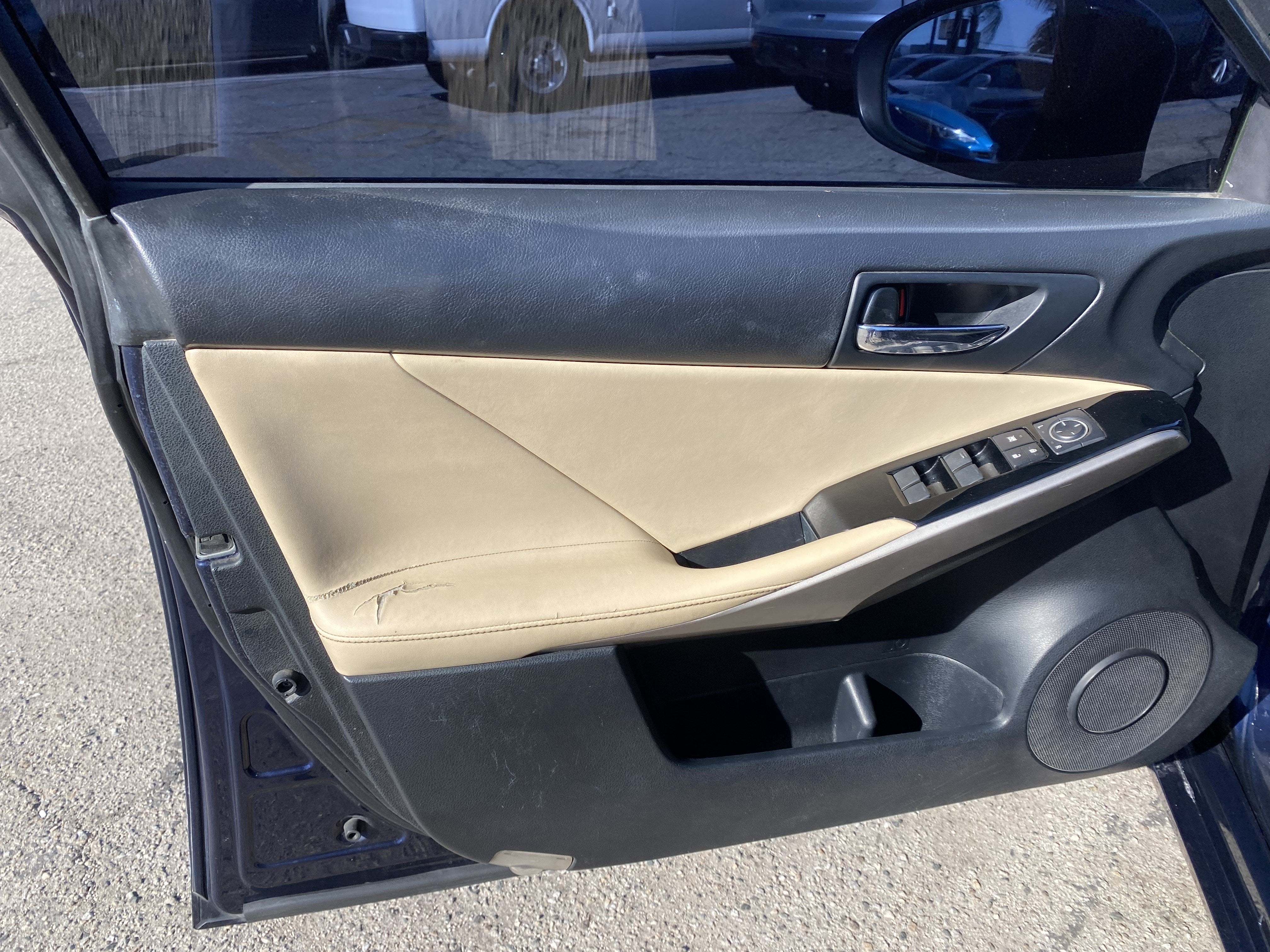 2015 Lexus IS 250 4DR SPORT SDN RWD