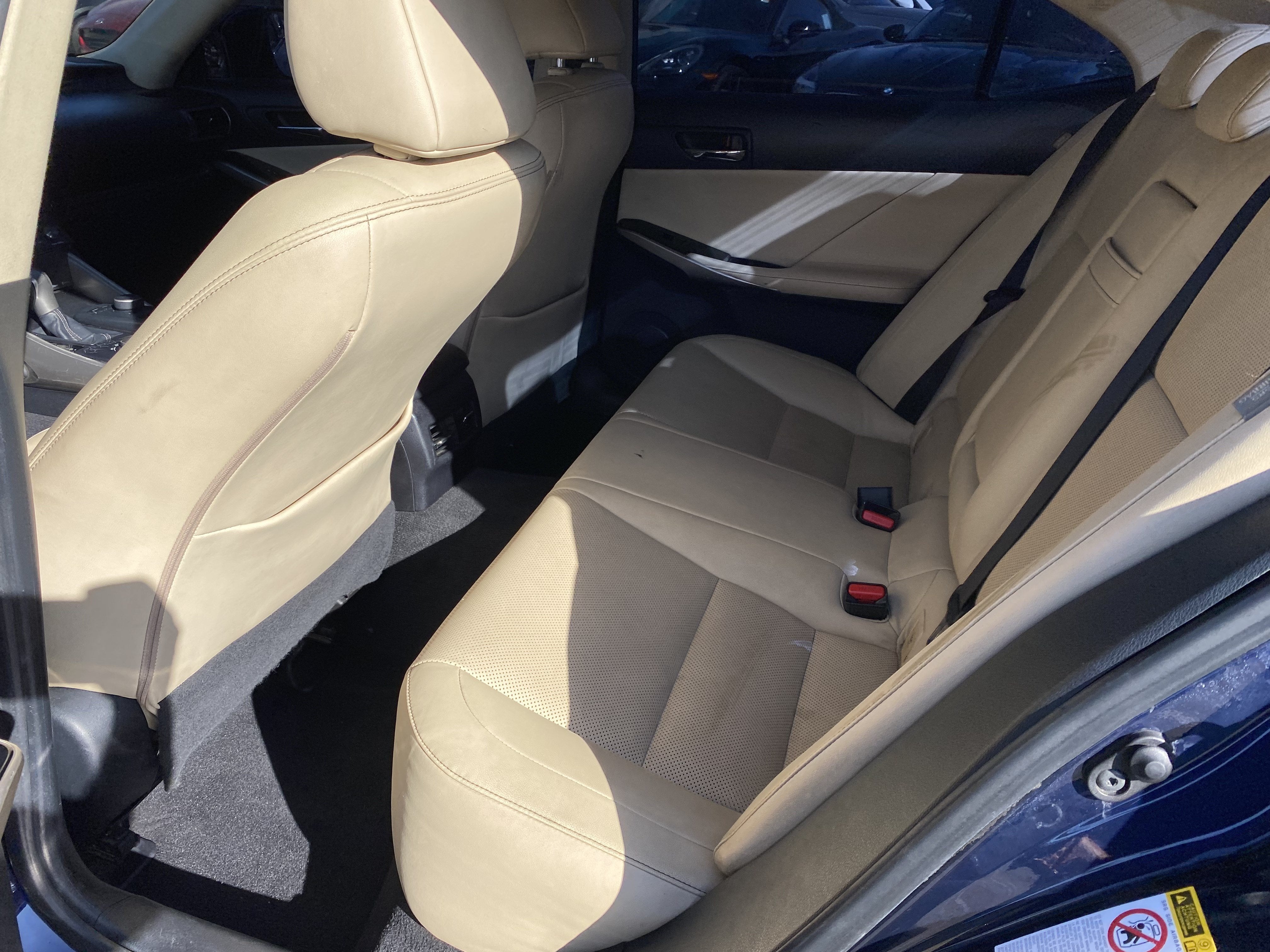2015 Lexus IS 250 4DR SPORT SDN RWD