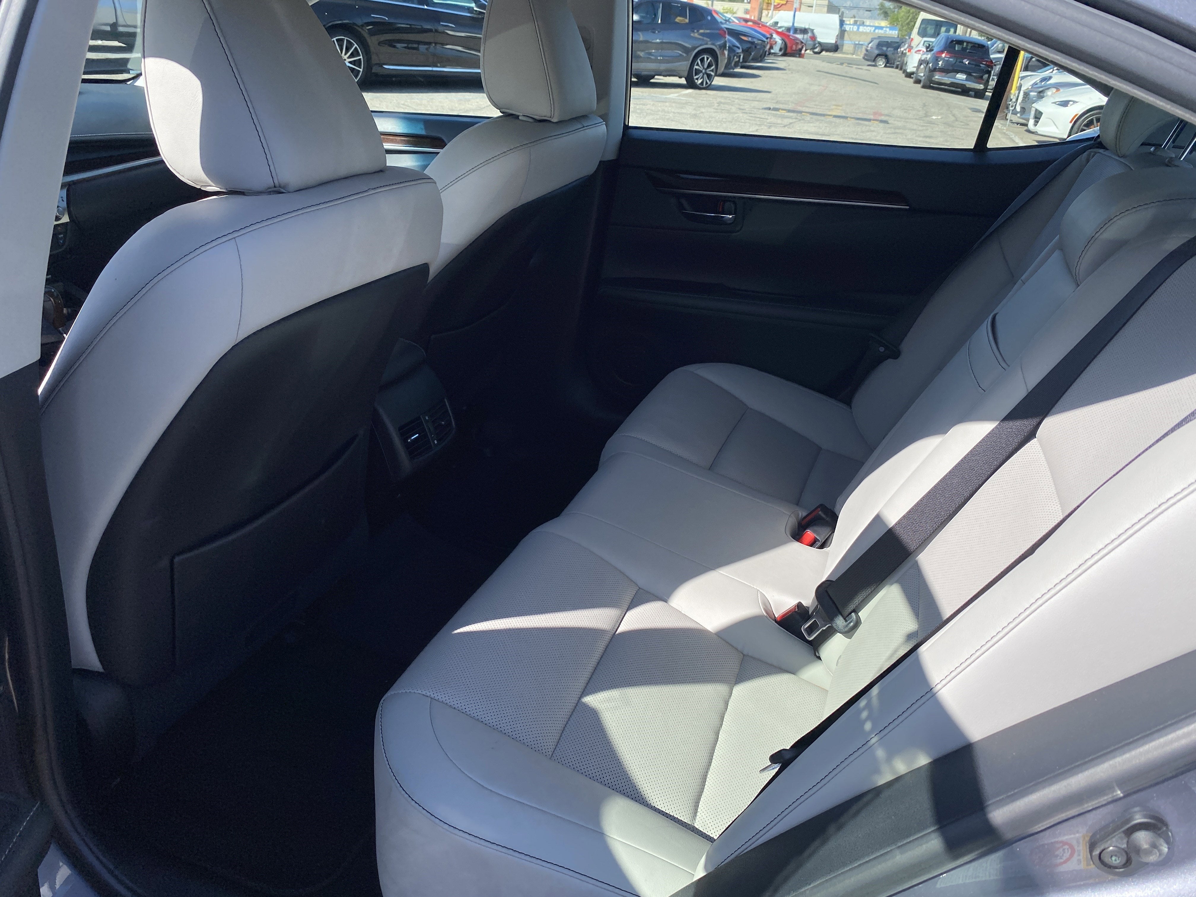 2014 Lexus ES 350 4dr Sdn