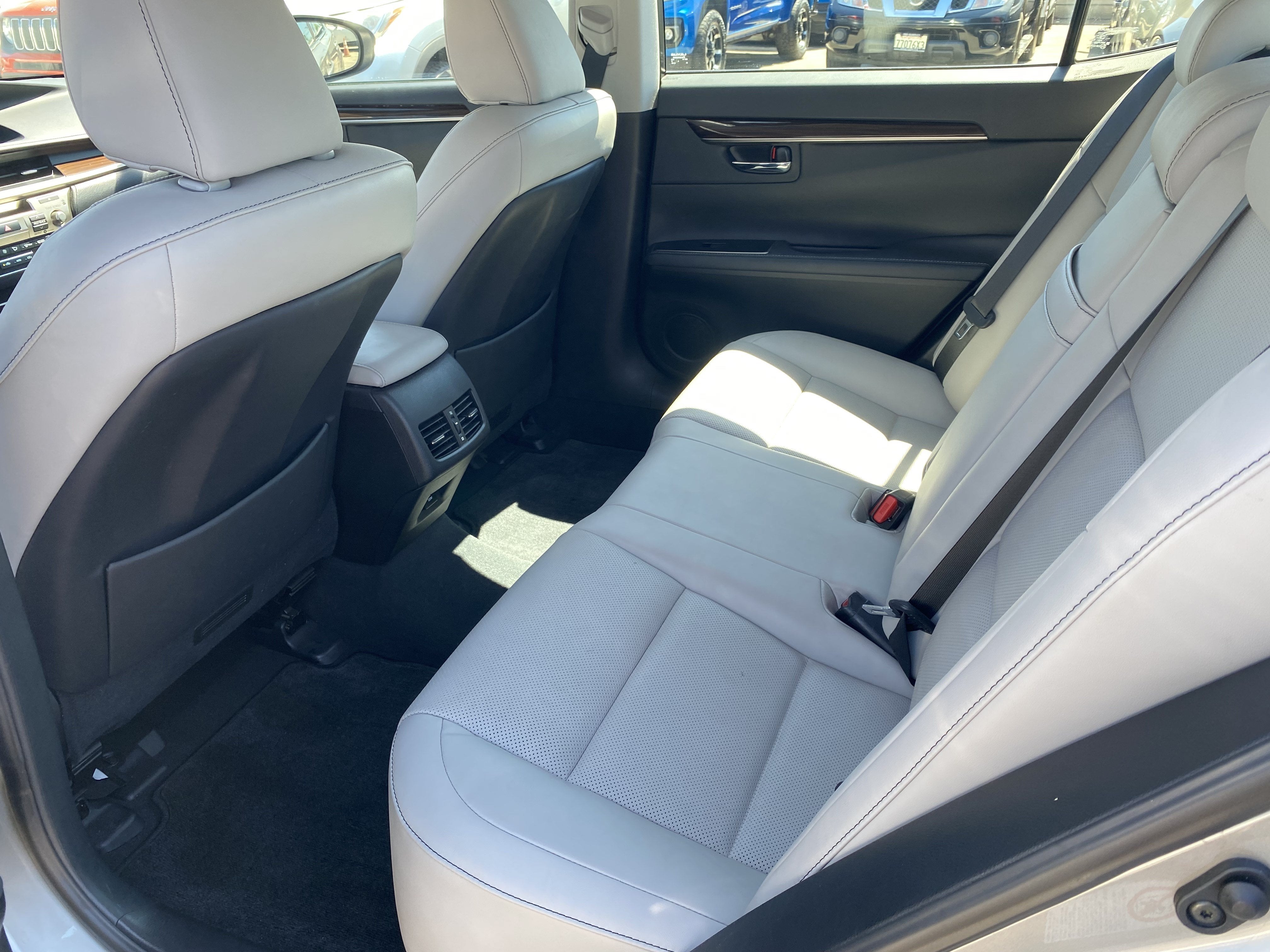 2015 Lexus ES 350 4dr Sdn