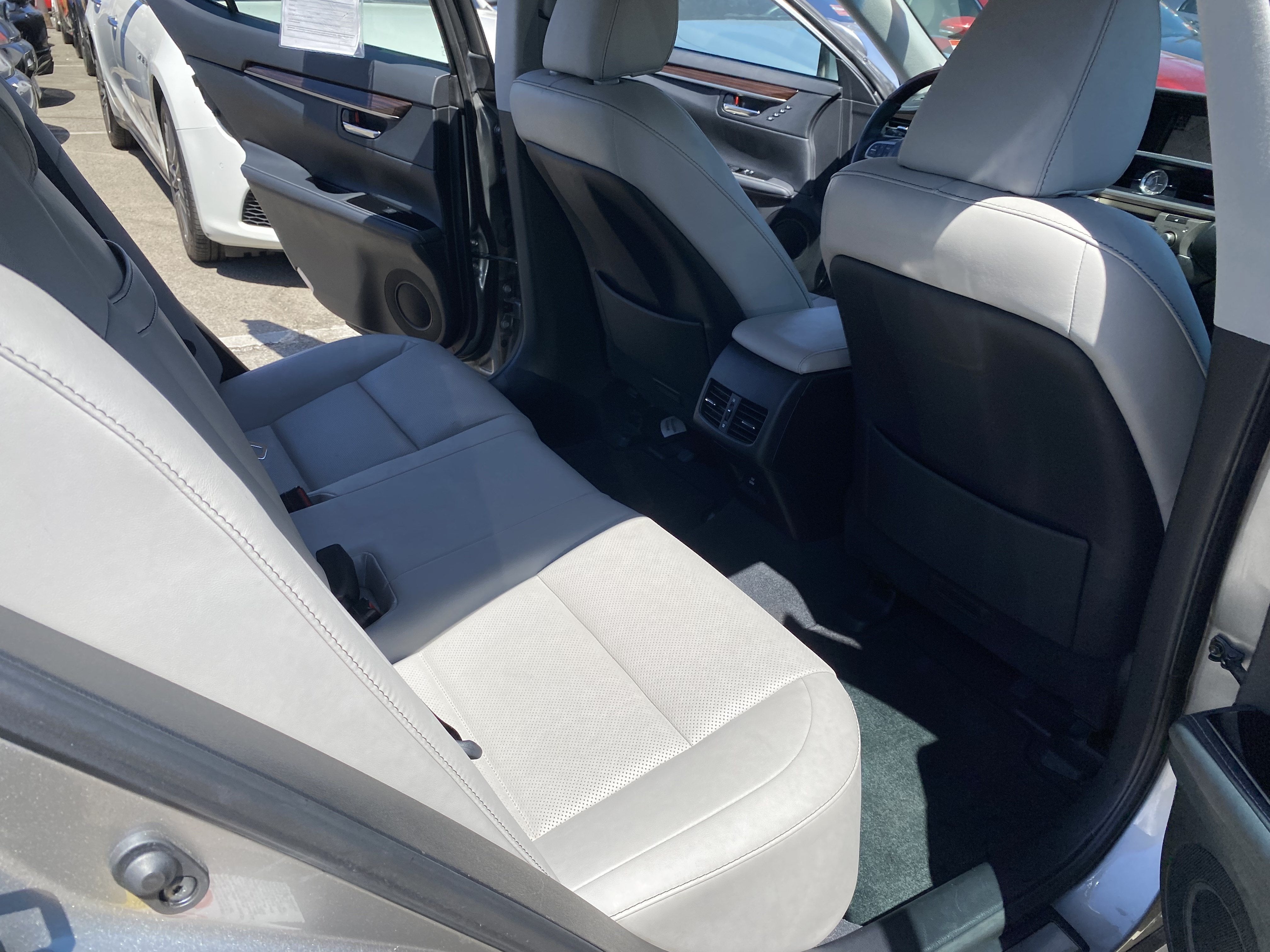 2015 Lexus ES 350 4dr Sdn