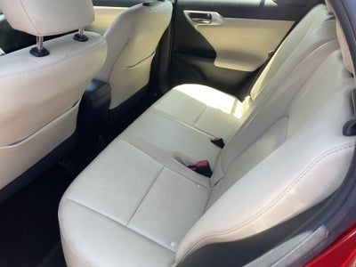 2012 Lexus CT 200h FWD 4dr Hybrid