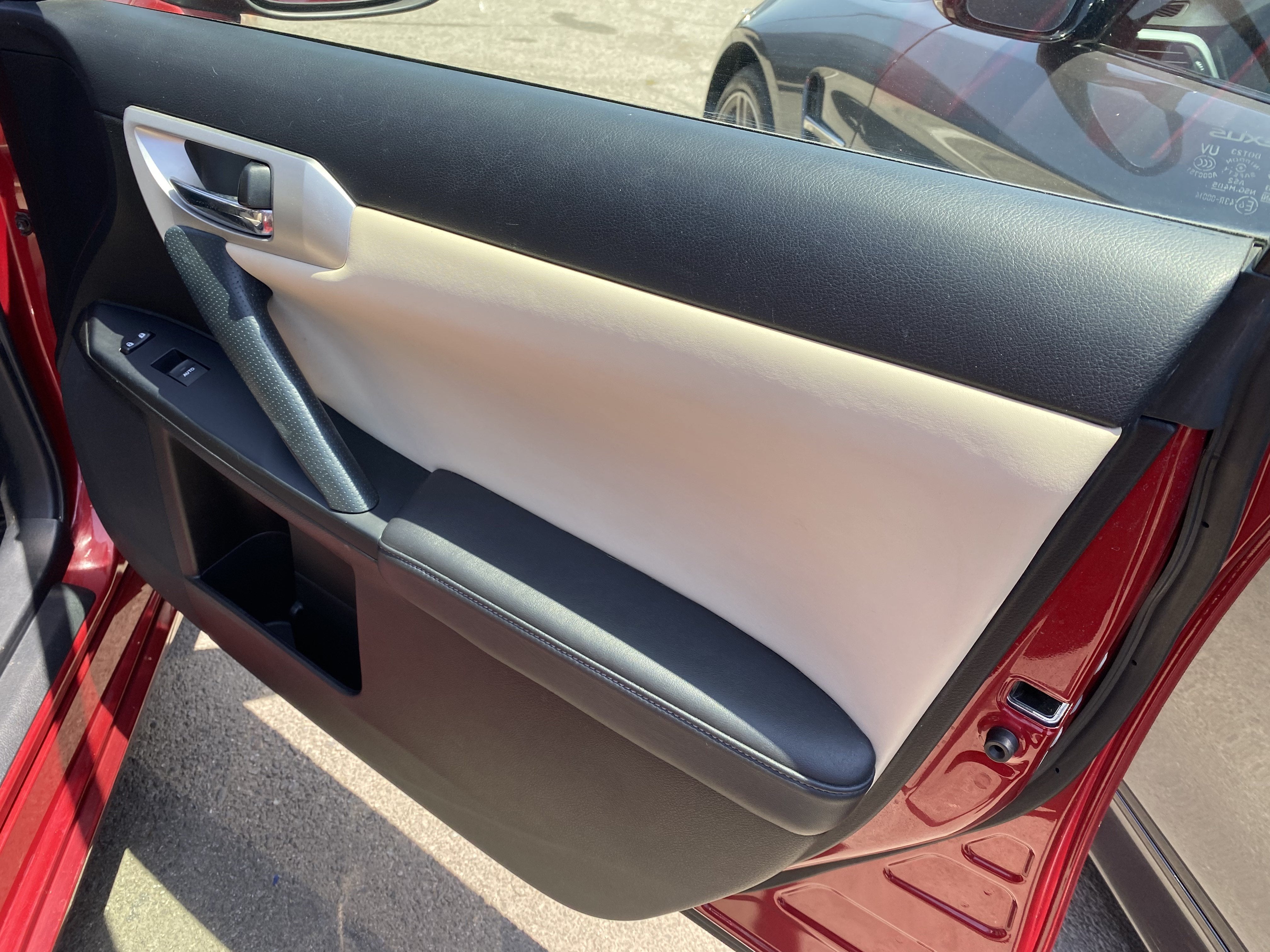 2012 Lexus CT 200h FWD 4dr Hybrid