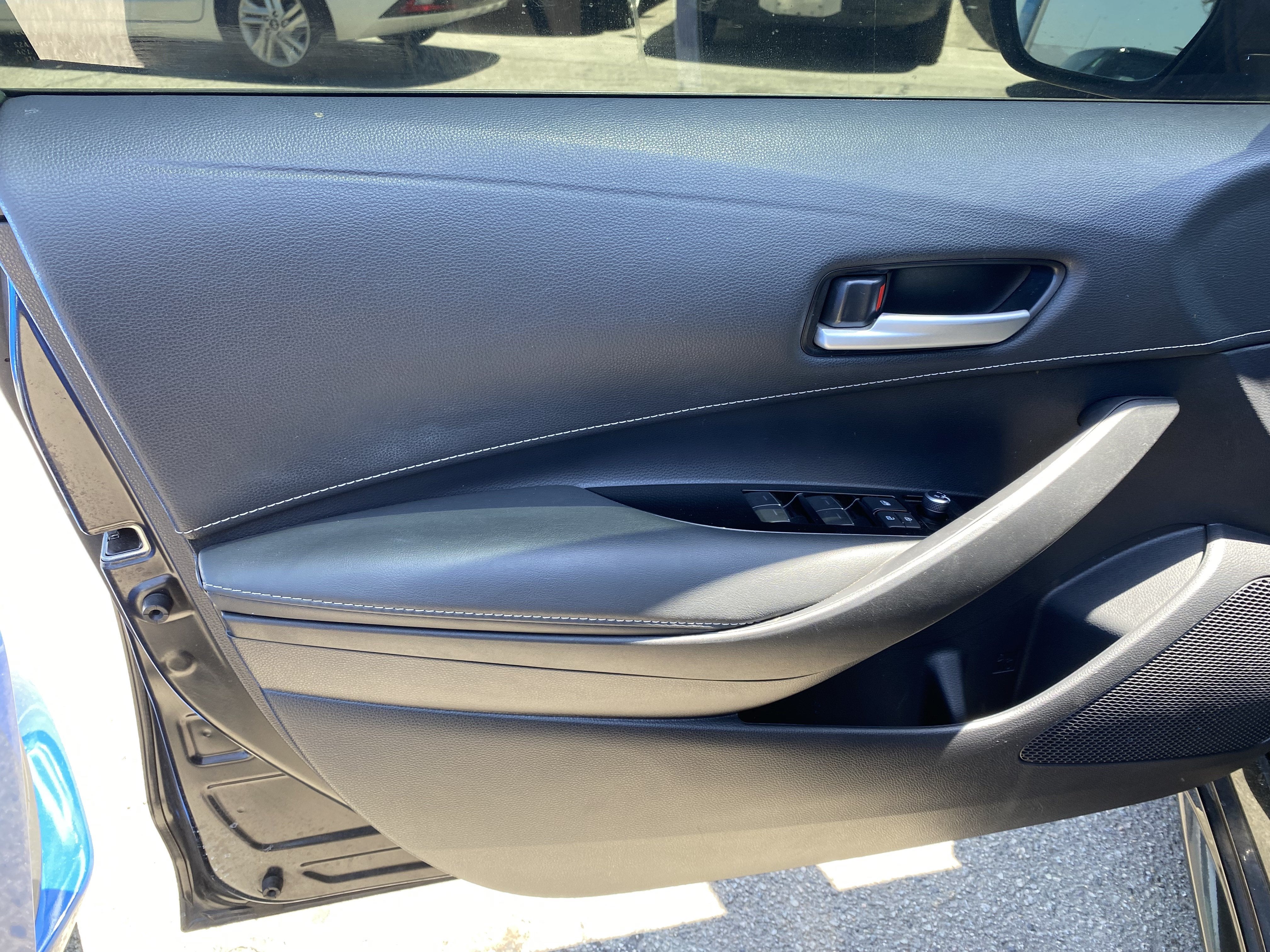 2021 Toyota Corolla Hatchback SE