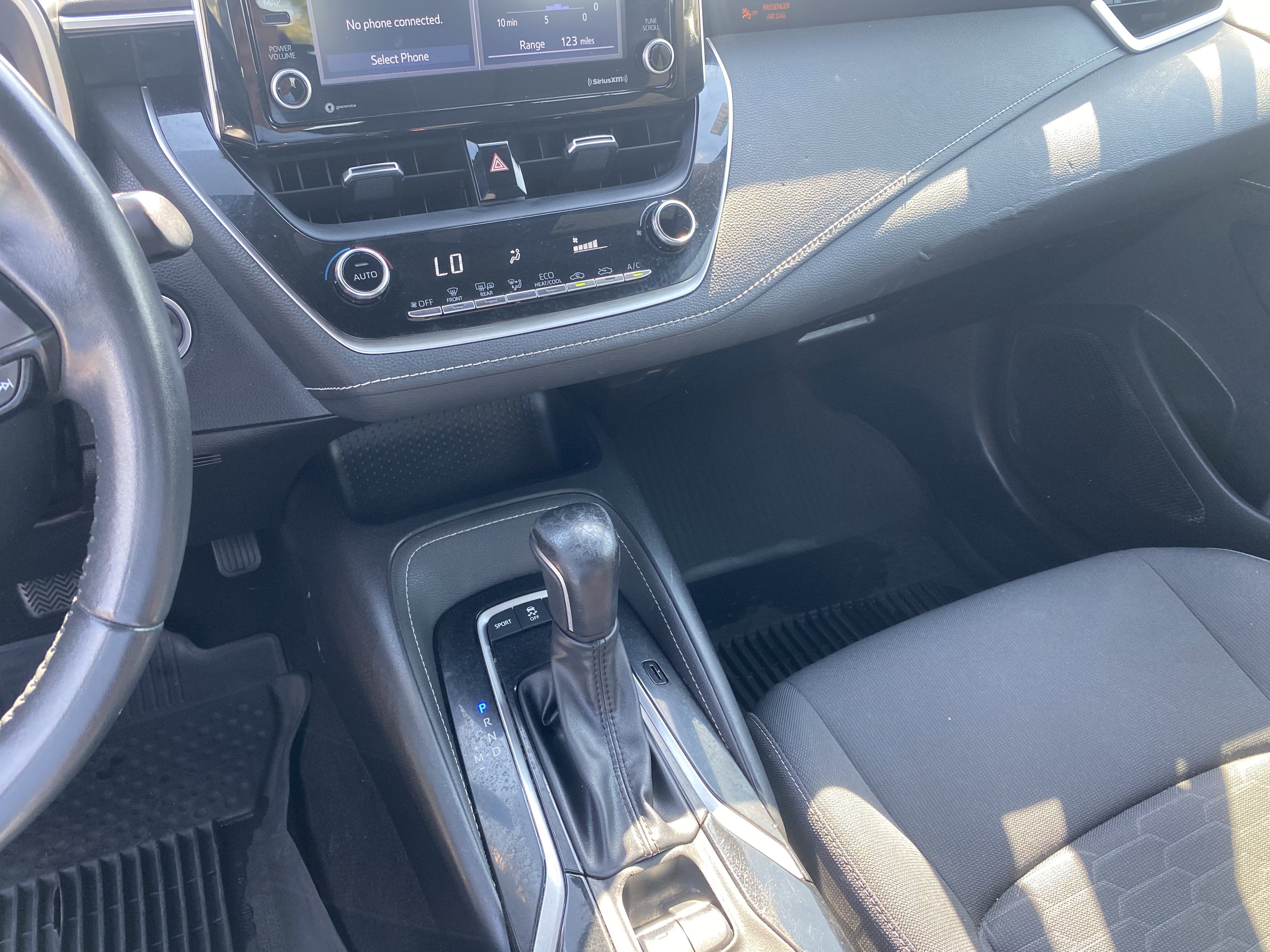 2022 Toyota Corolla Hatchback SE