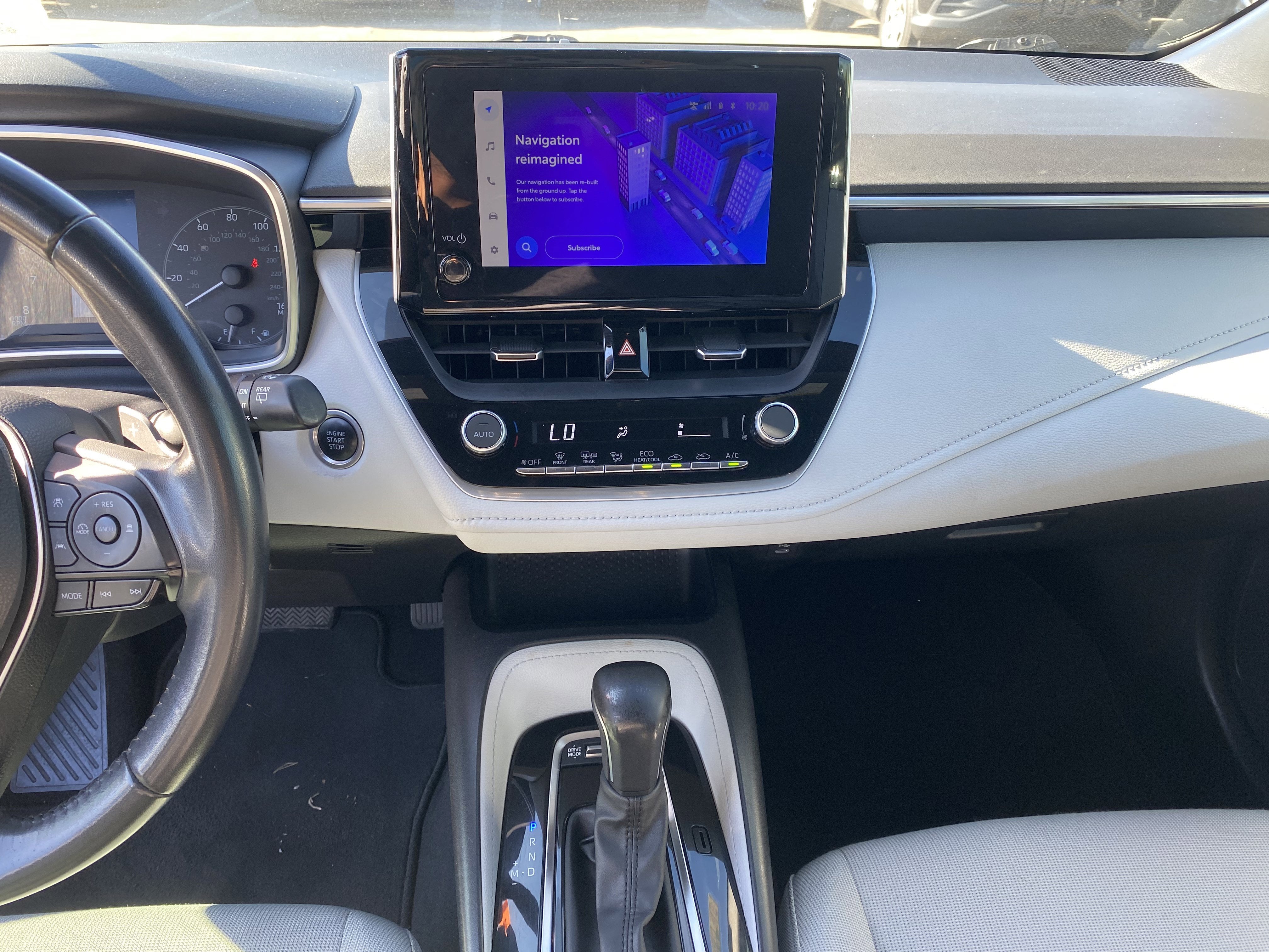 2024 Toyota Corolla Hatchback SE