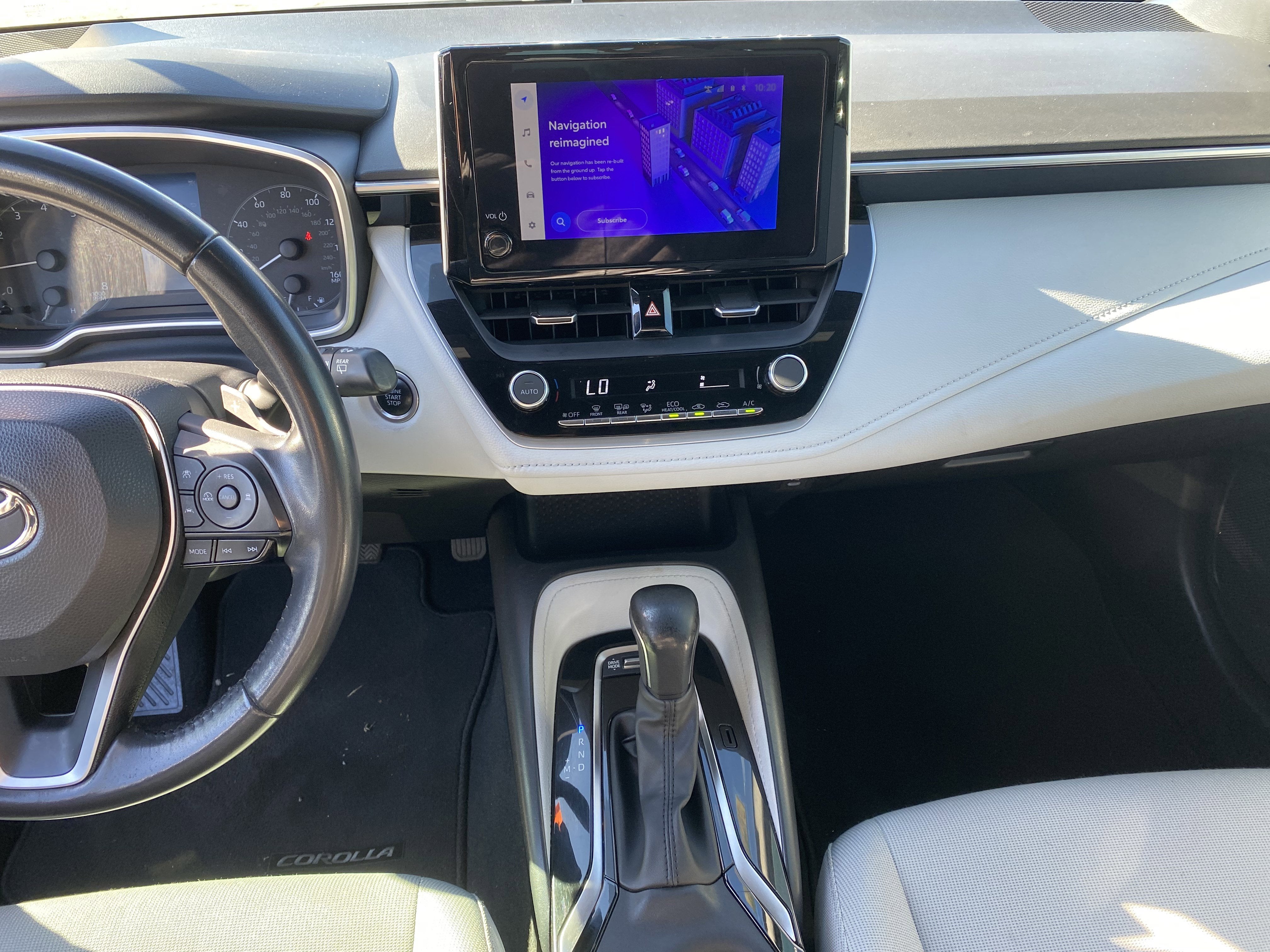 2024 Toyota Corolla Hatchback SE