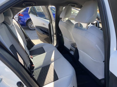 2024 Toyota Corolla Hatchback SE