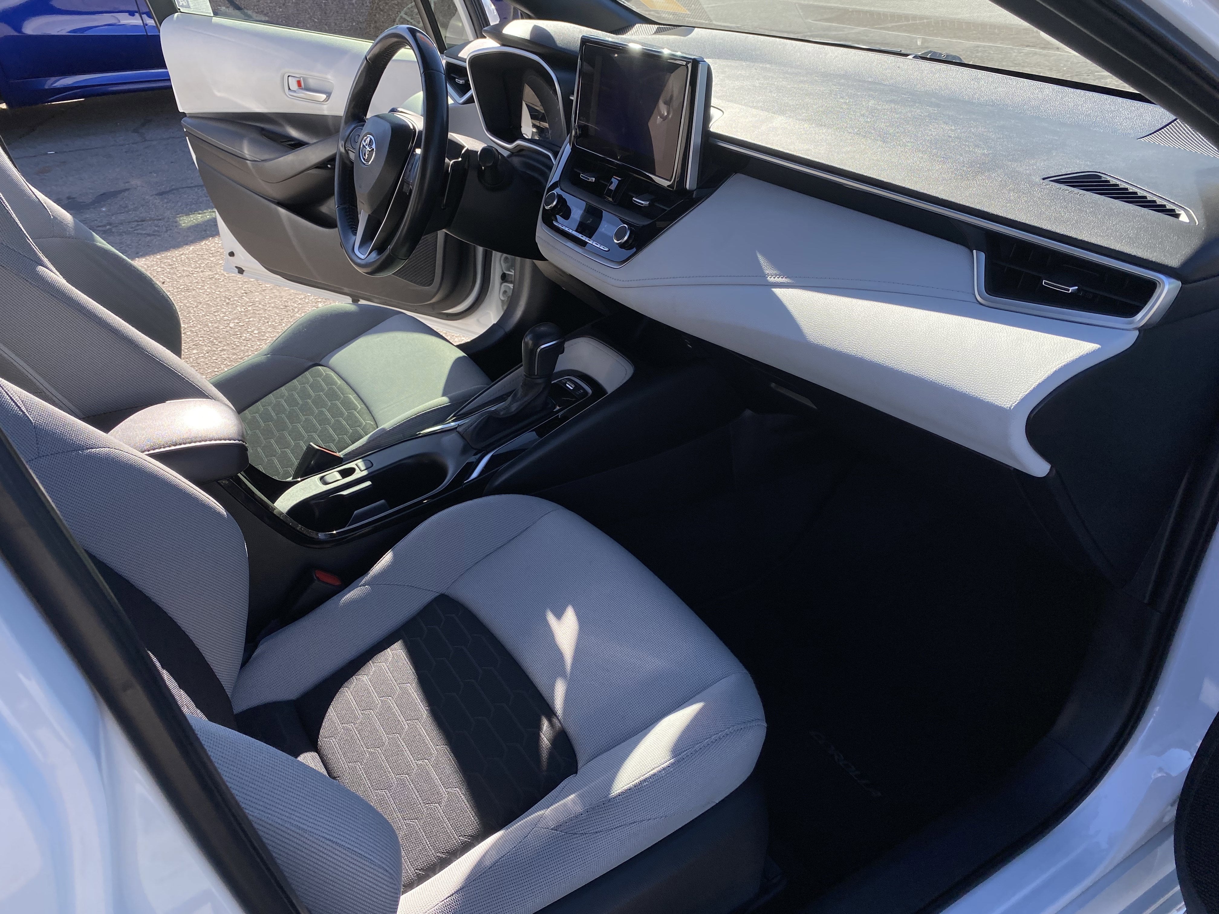 2024 Toyota Corolla Hatchback SE