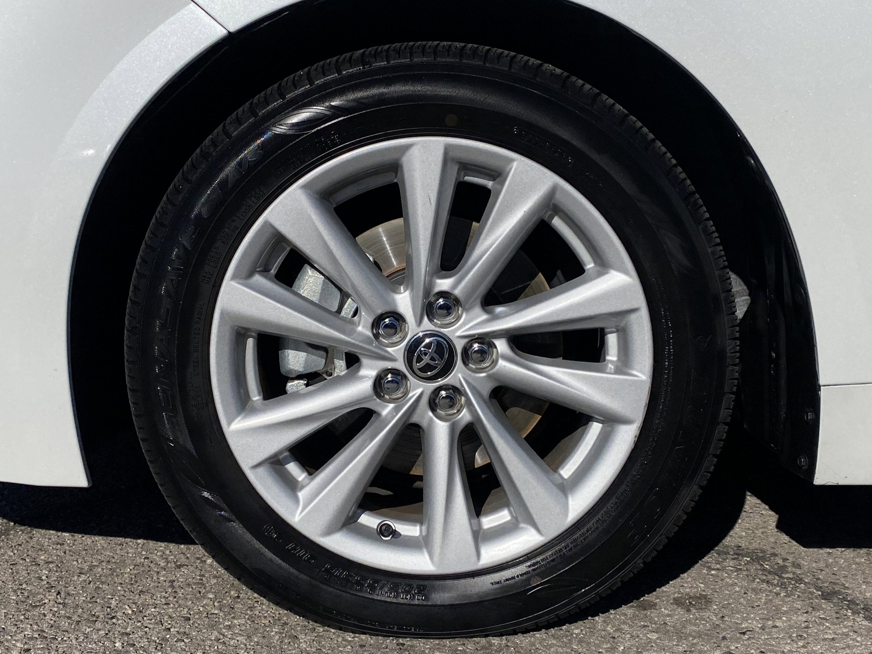 2024 Toyota Corolla Hatchback SE