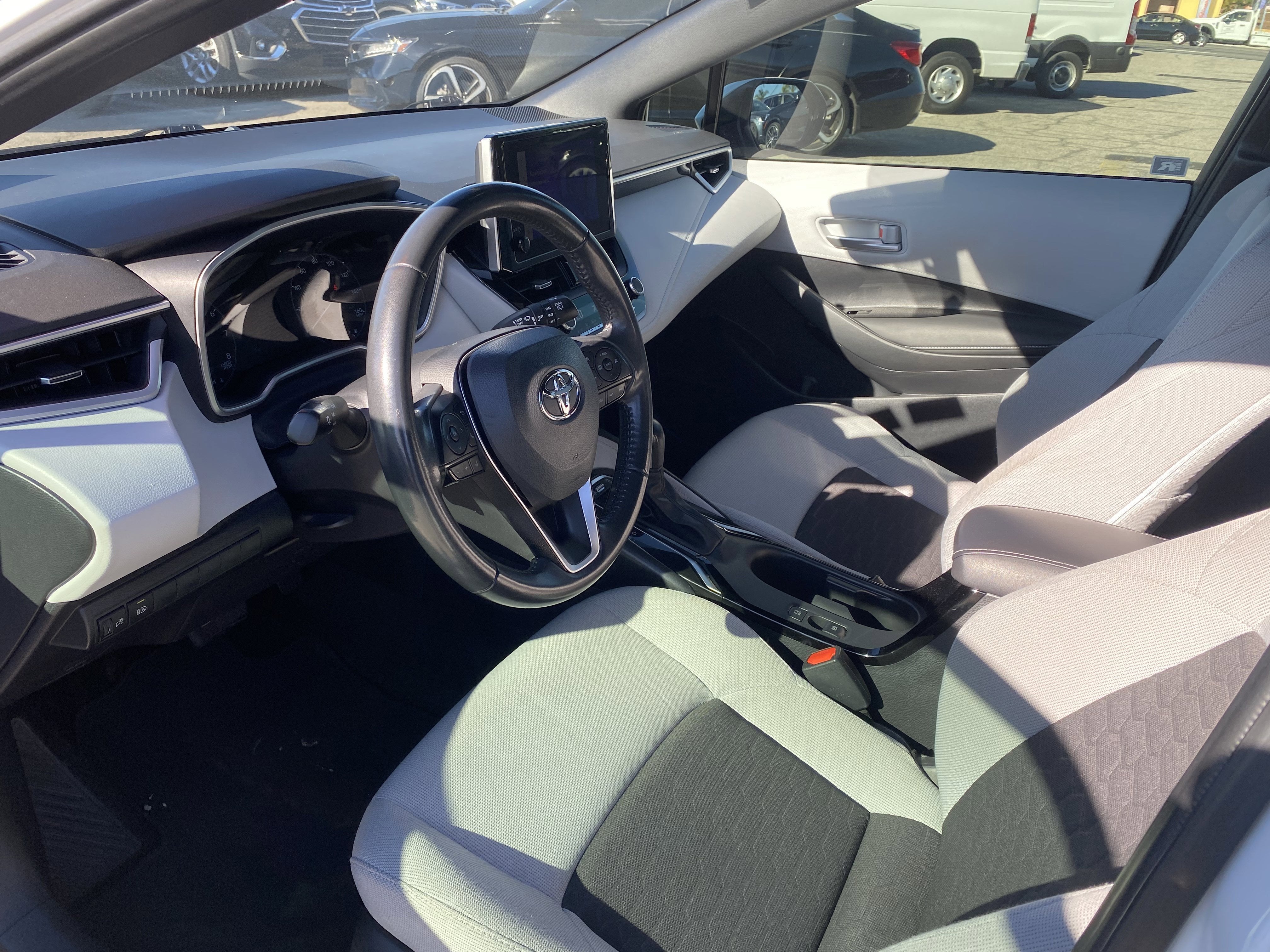 2024 Toyota Corolla Hatchback SE