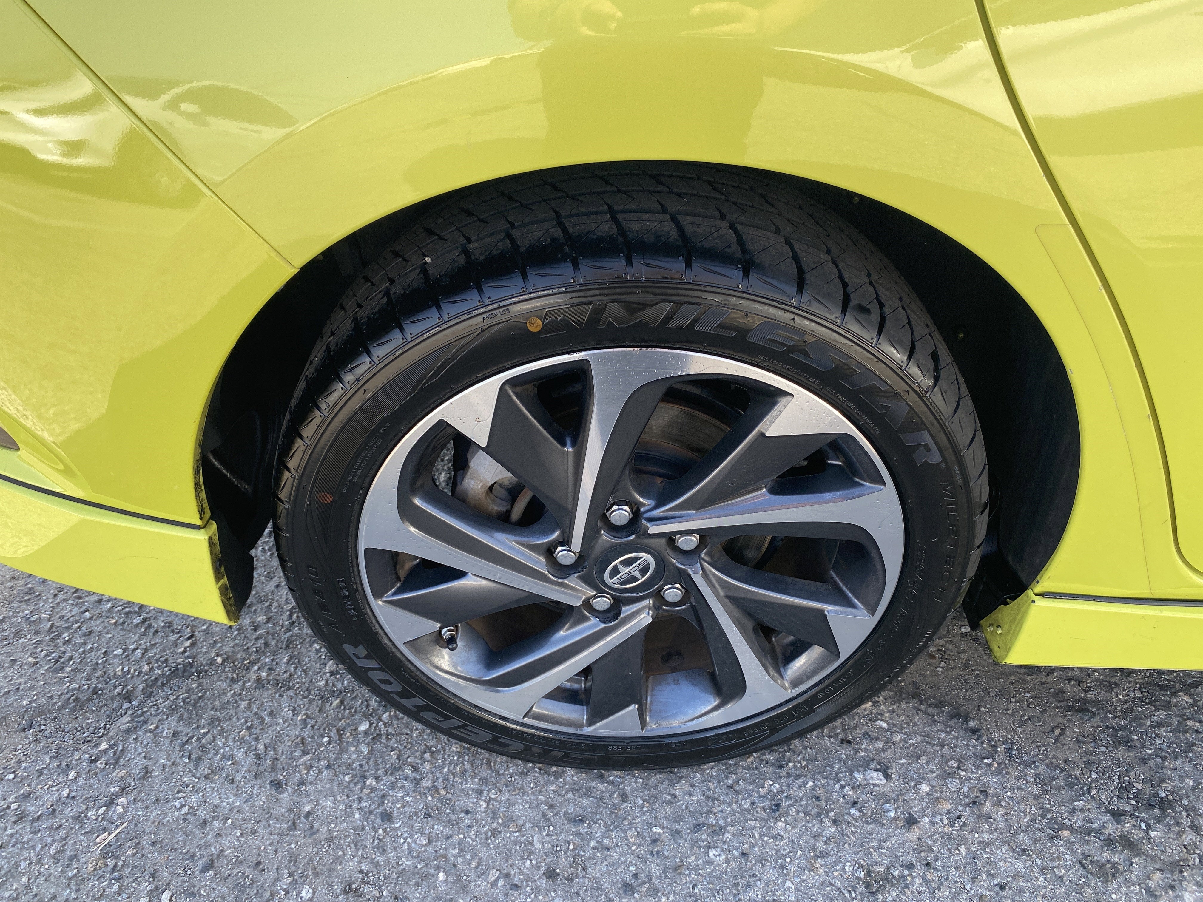 2016 Scion iM Base