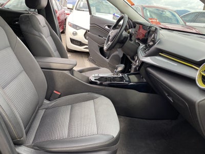 2025 Chevrolet Trax FWD 4DR LT