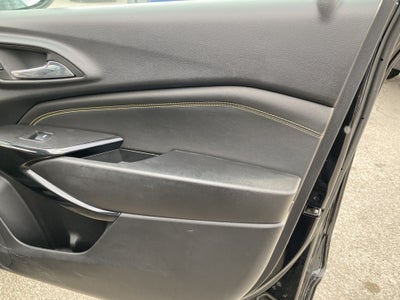 2025 Chevrolet Trax FWD 4DR LT