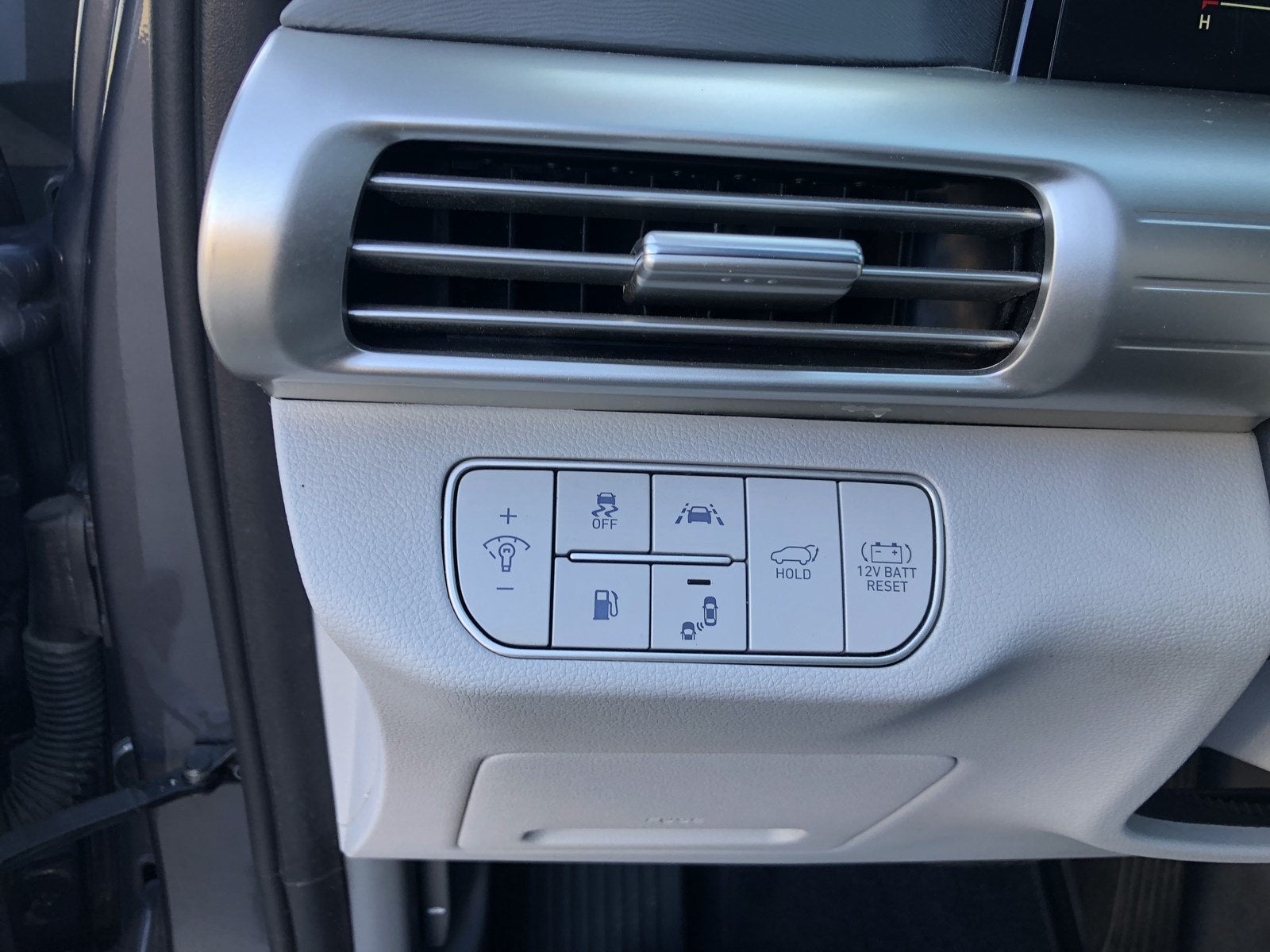 2019 Hyundai NEXO LIMITED FWD