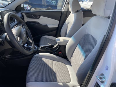 2023 Hyundai Kona SE