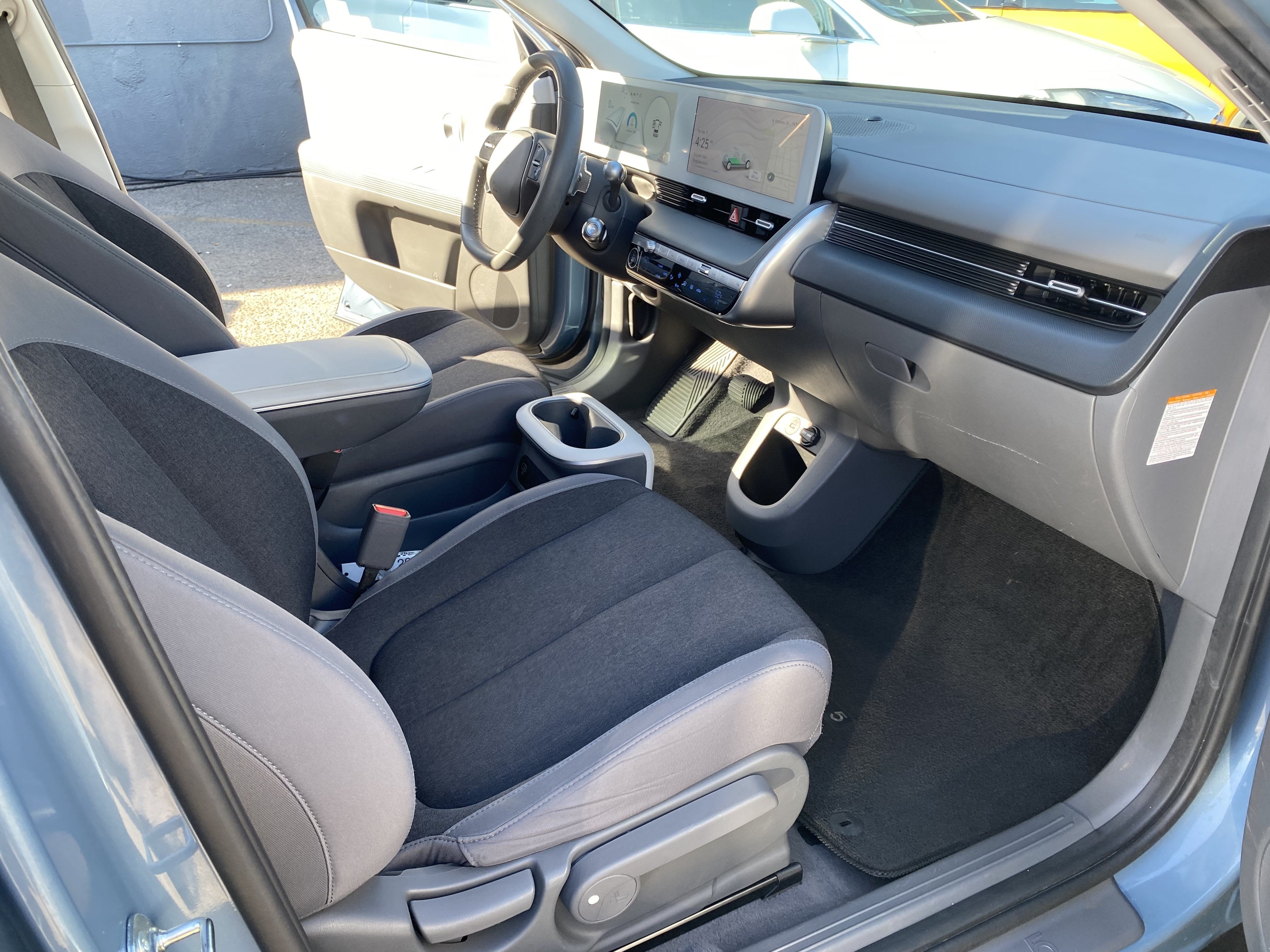 2024 Hyundai IONIQ 5 SE