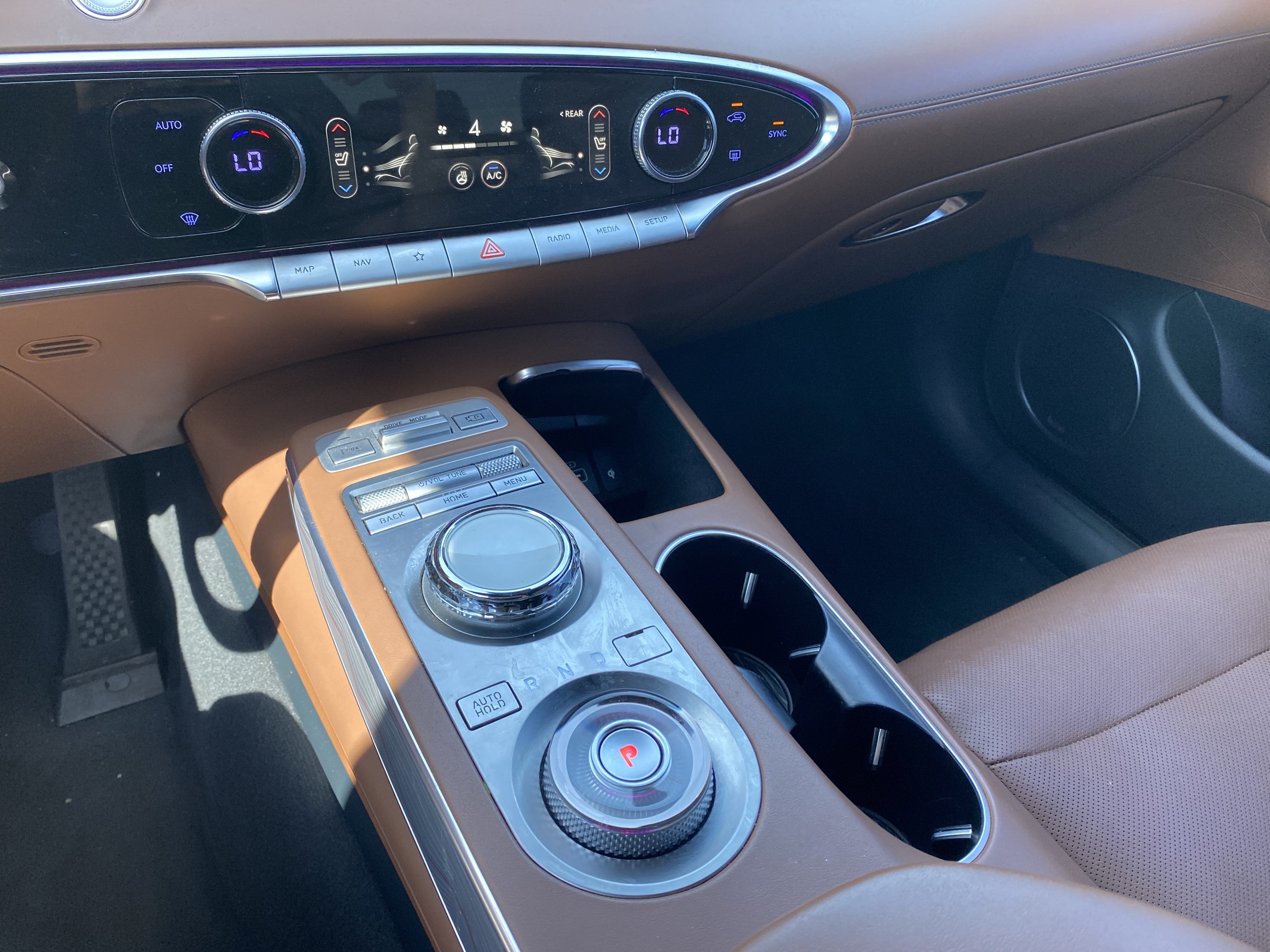 2022 Genesis GV70 2.5T