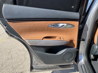 2022 Genesis GV70 2.5T