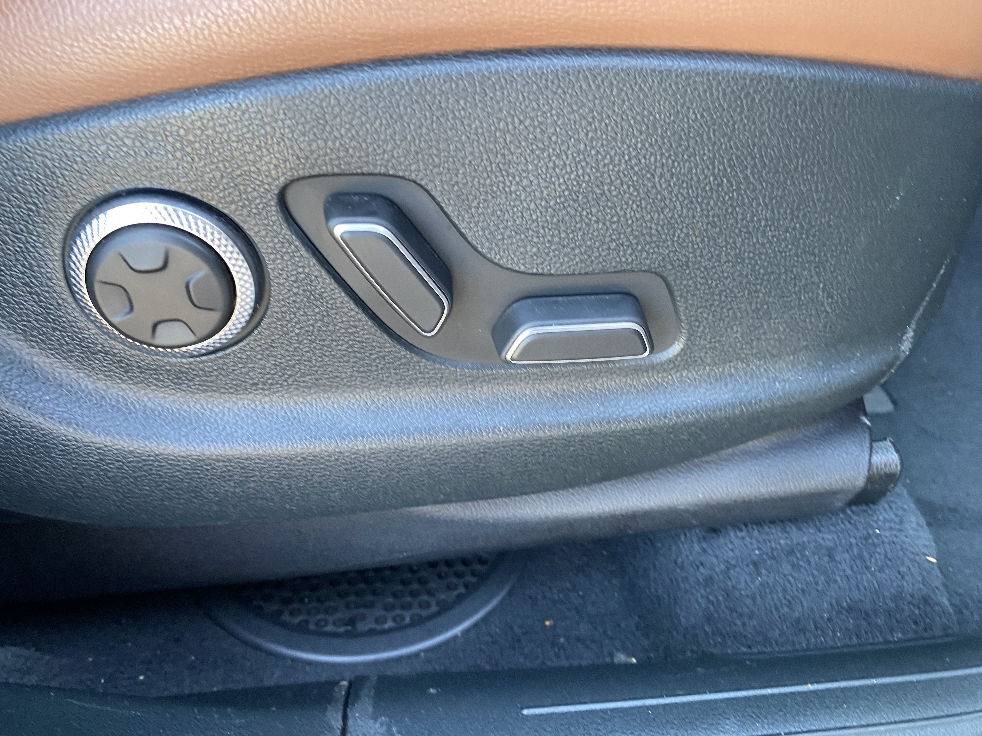 2022 Genesis GV70 2.5T