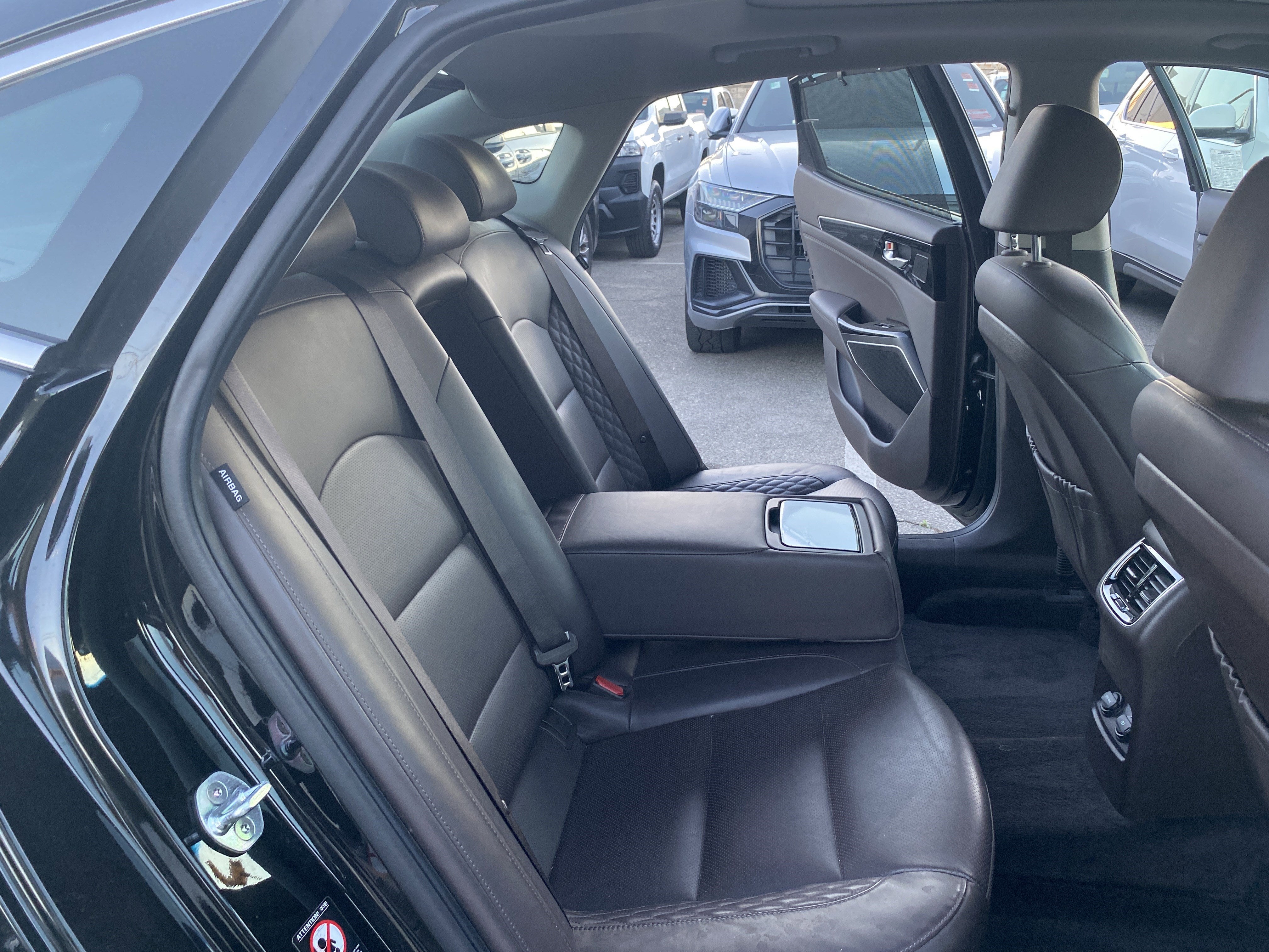 2017 Kia Cadenza Limited