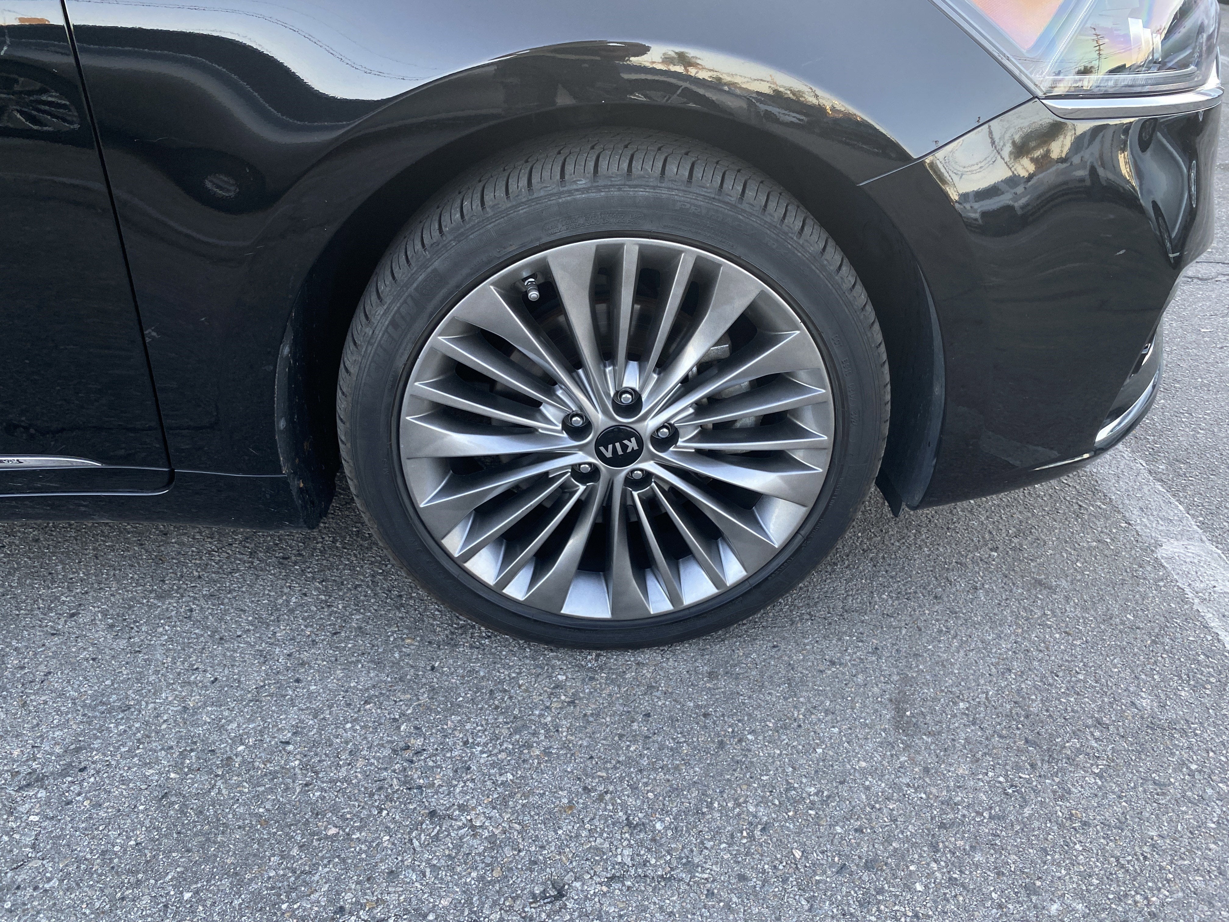 2017 Kia Cadenza Limited