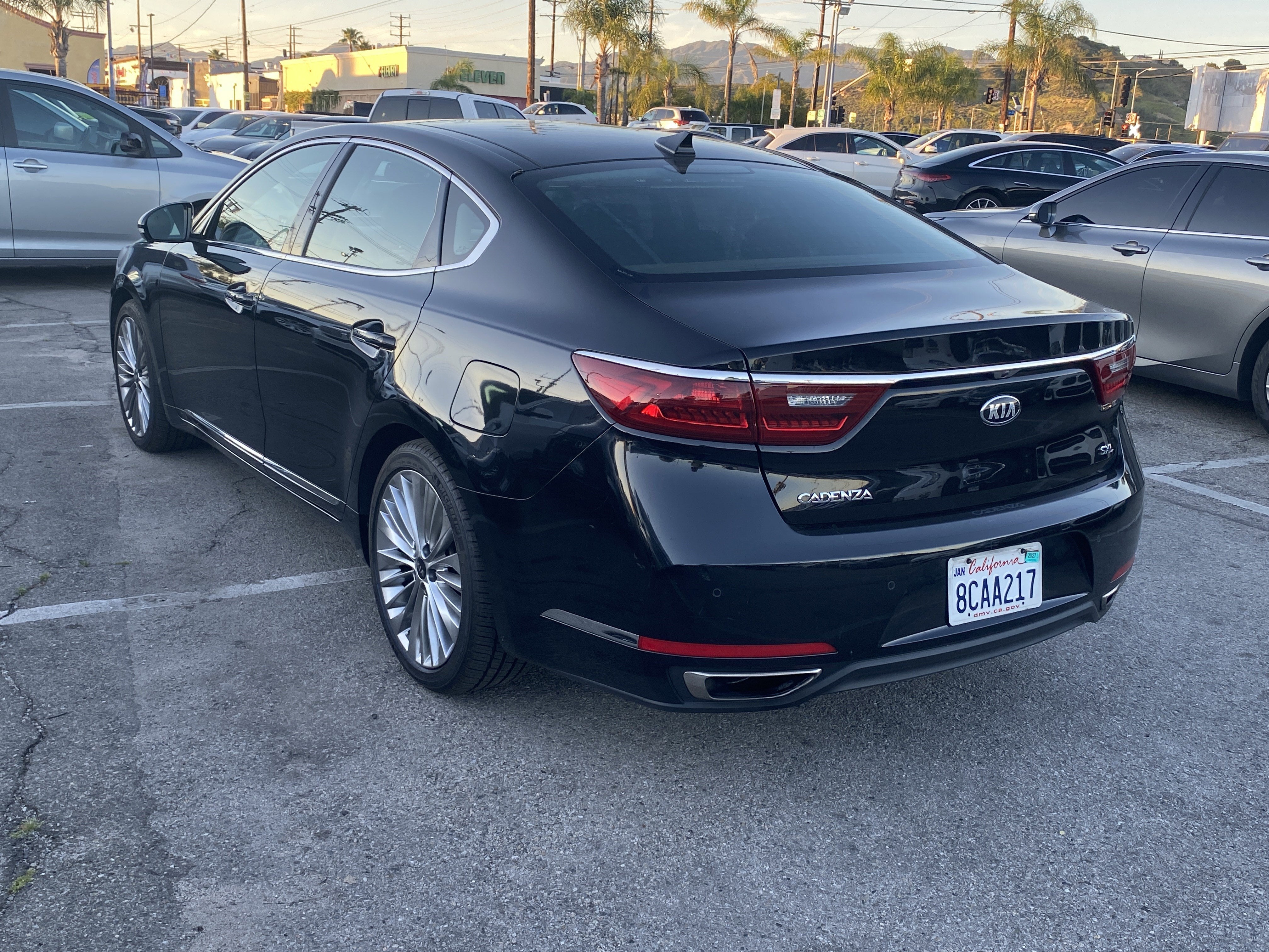 2017 Kia Cadenza Limited
