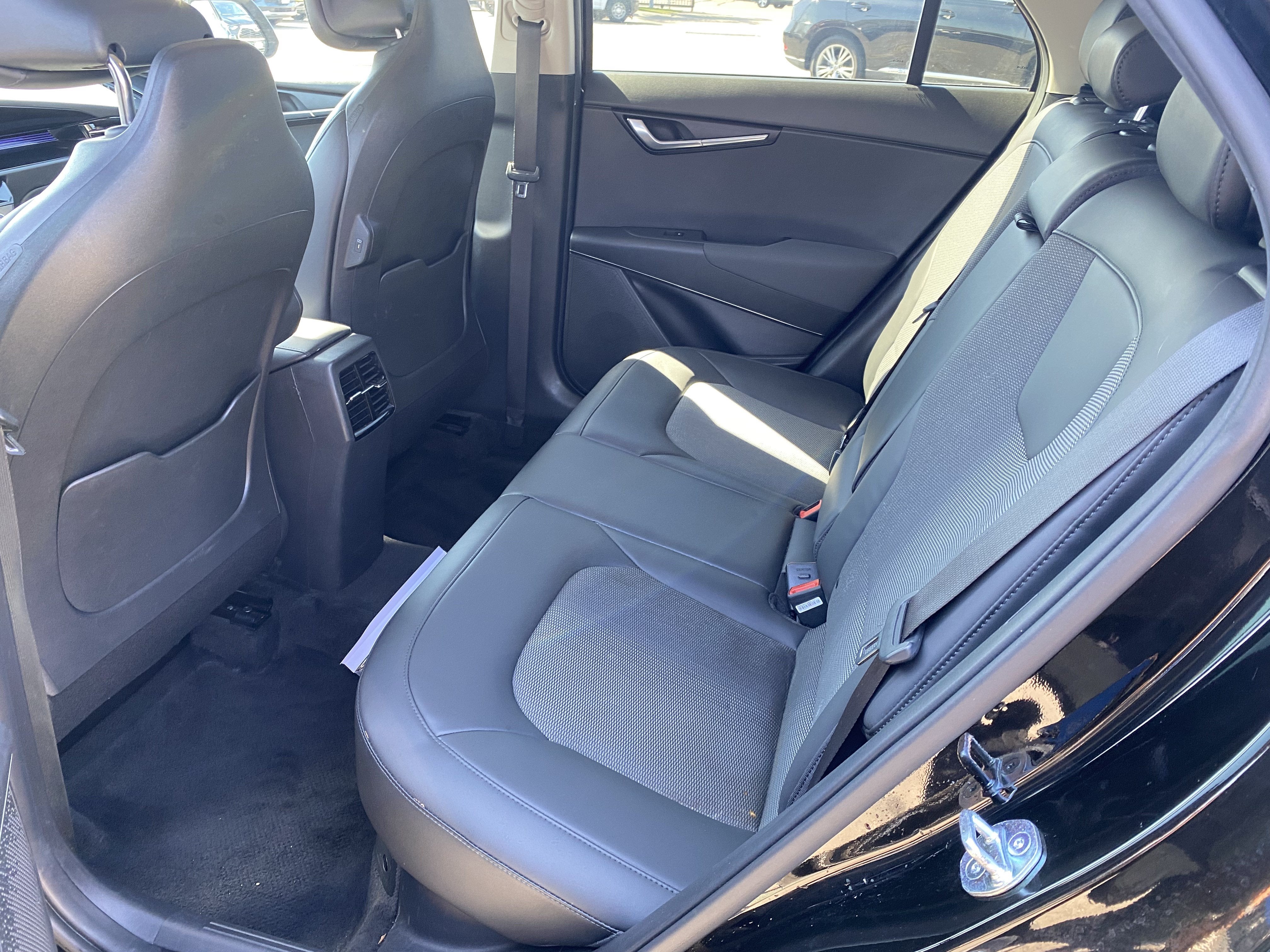 2023 Kia Niro EX