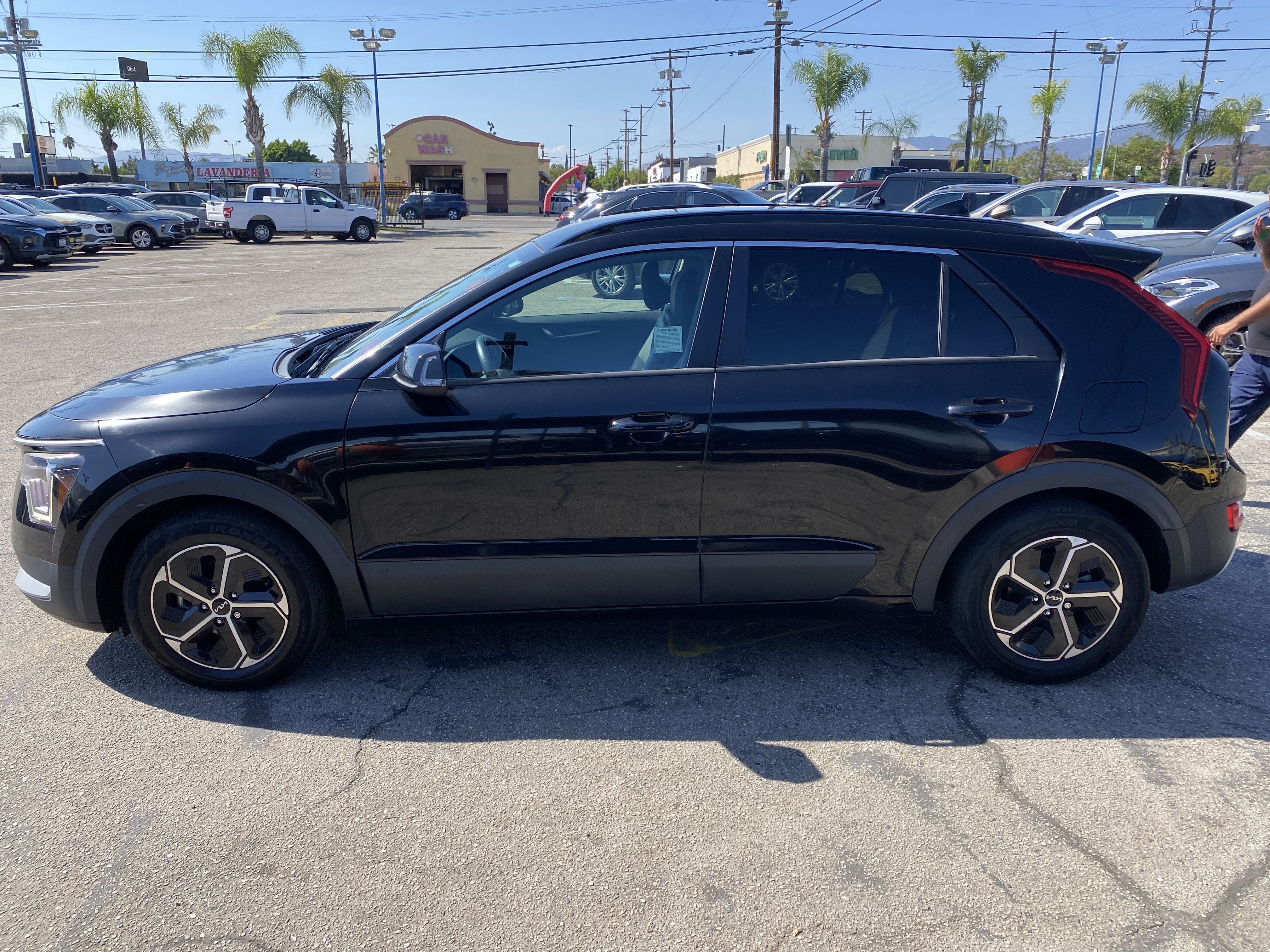 2023 Kia Niro EX