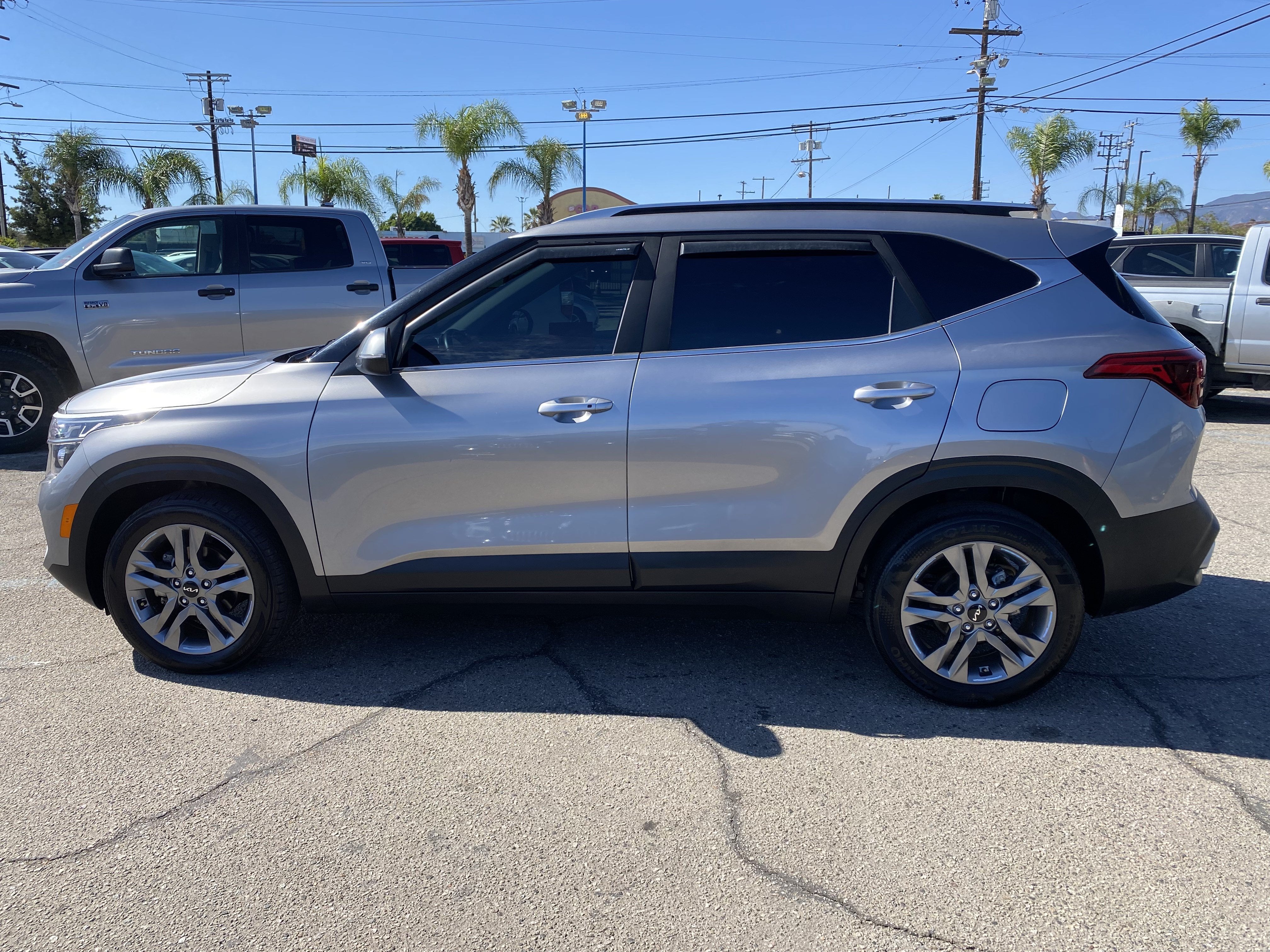 2023 Kia Seltos S IVT FWD