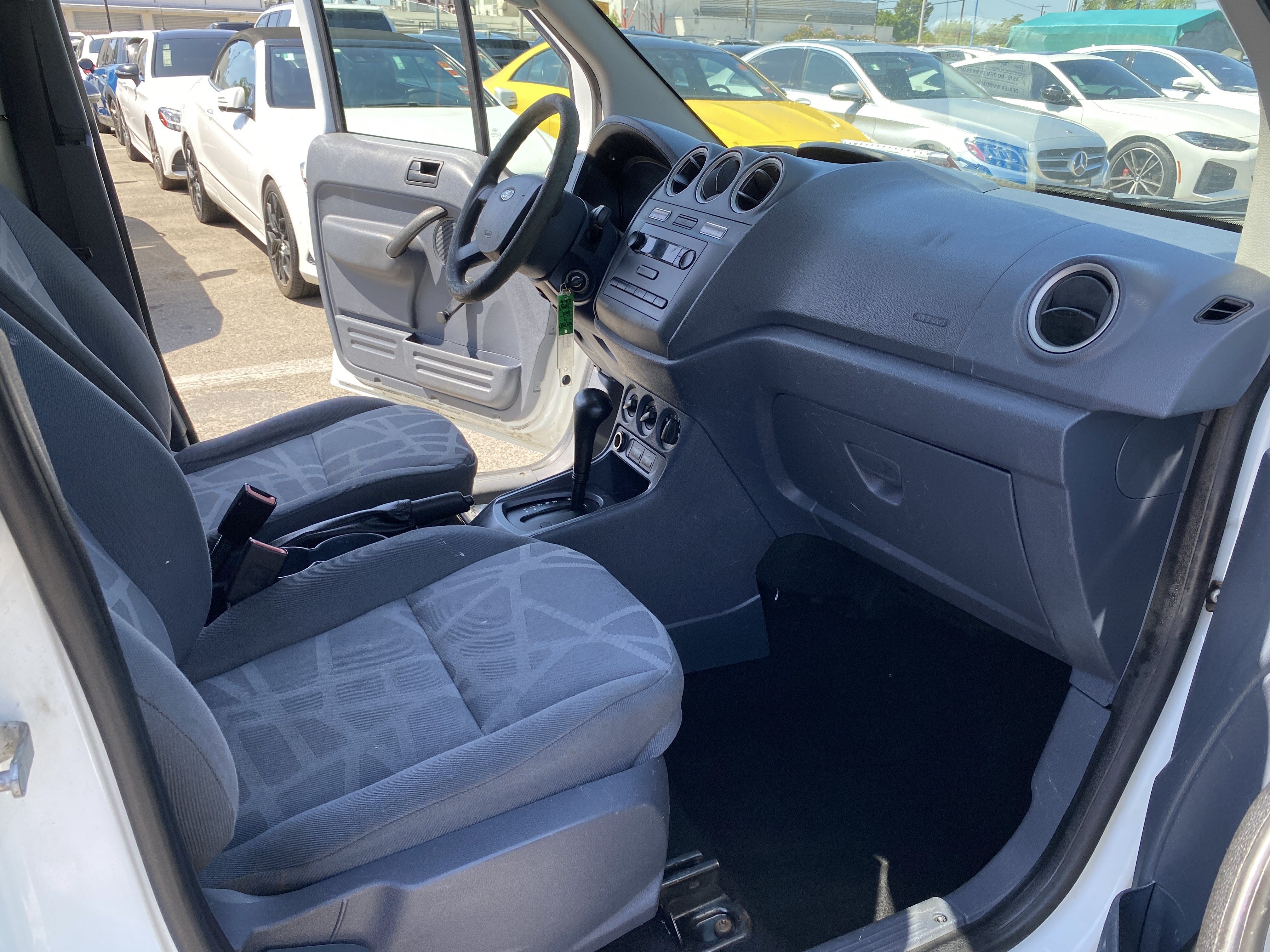 2013 Ford Transit Connect 114.6 XL W/O SIDE OR REA