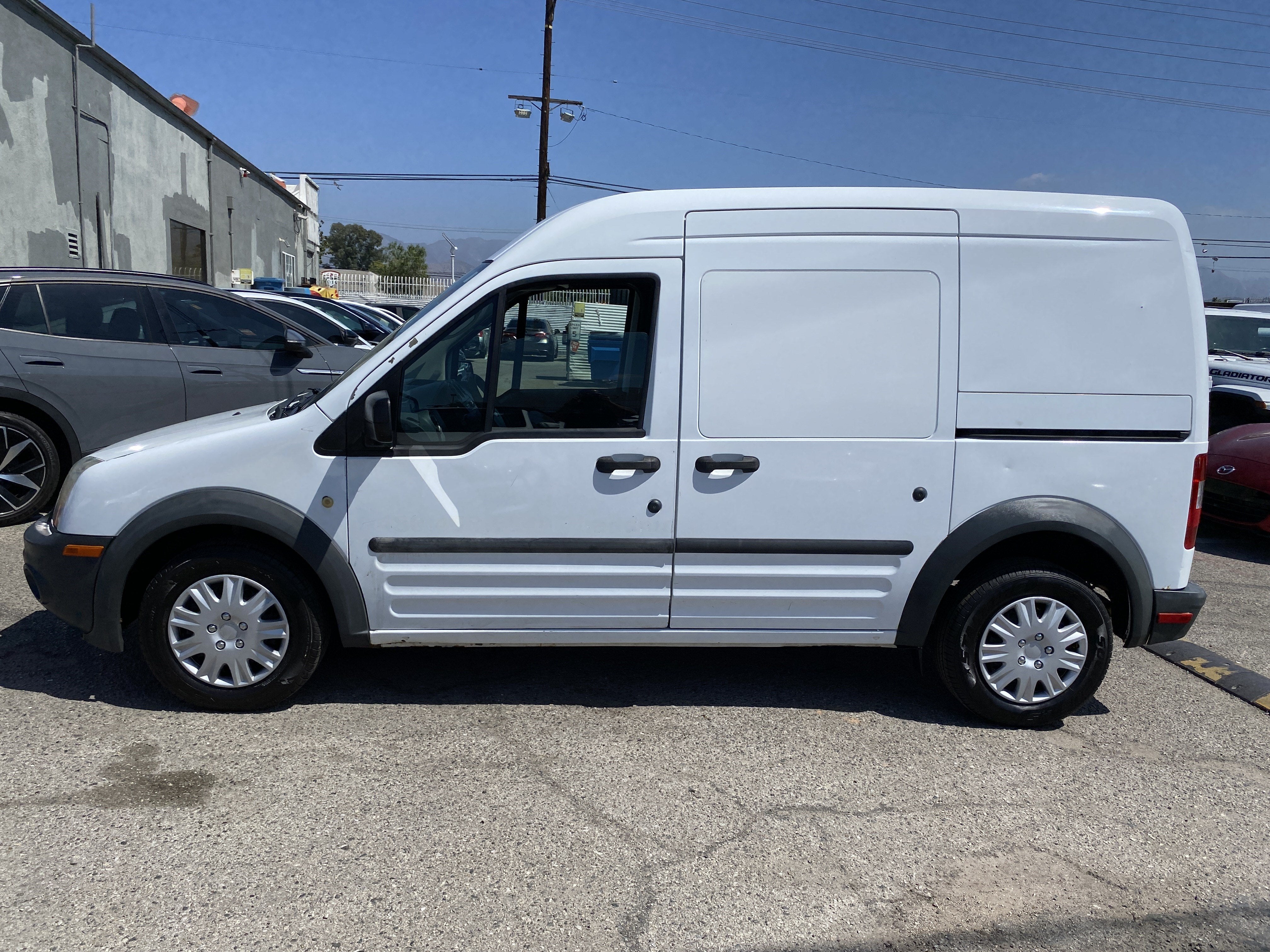 2013 Ford Transit Connect 114.6 XL W/O SIDE OR REA