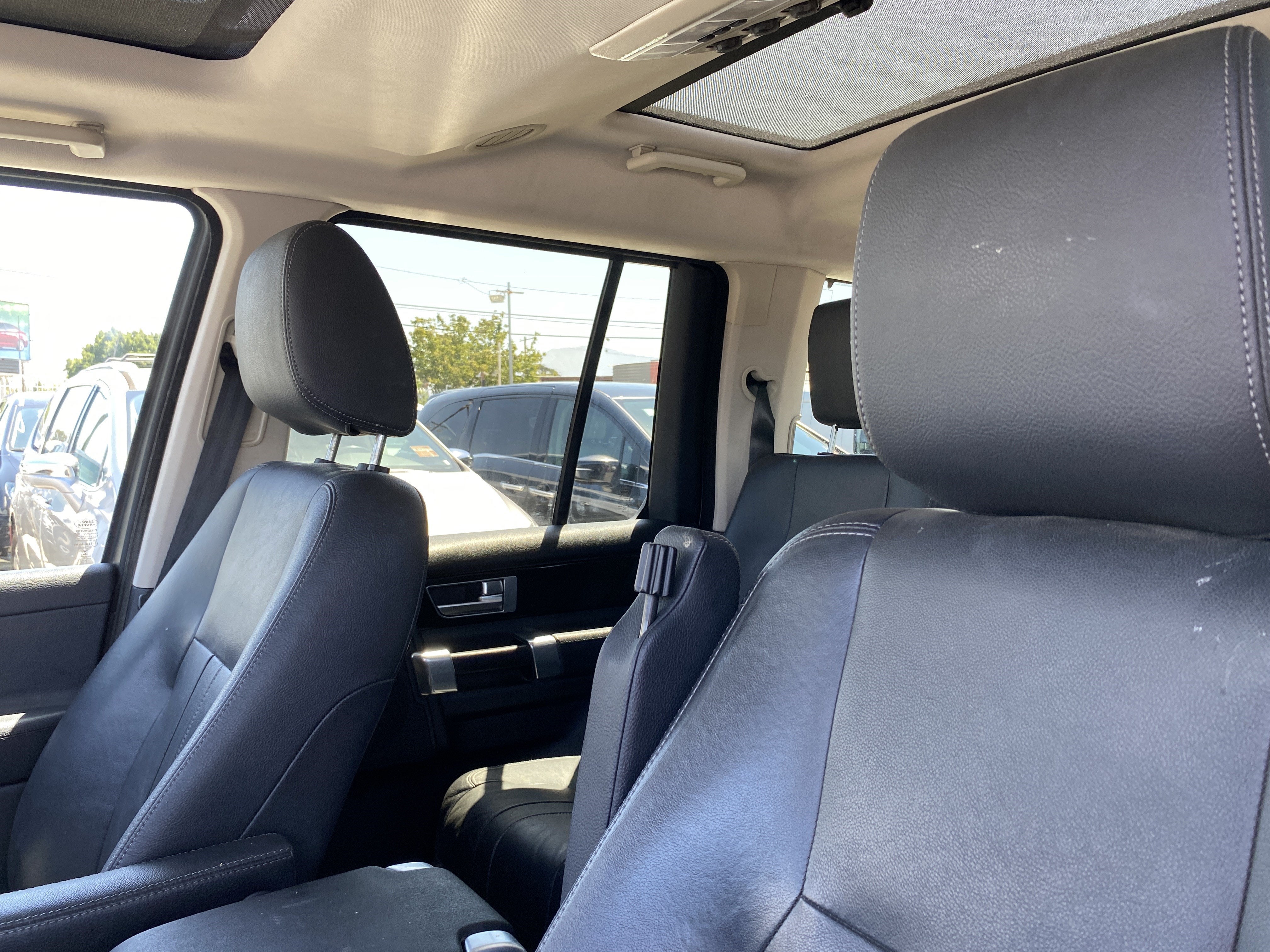 2016 Land Rover LR4 HSE Silver Edition