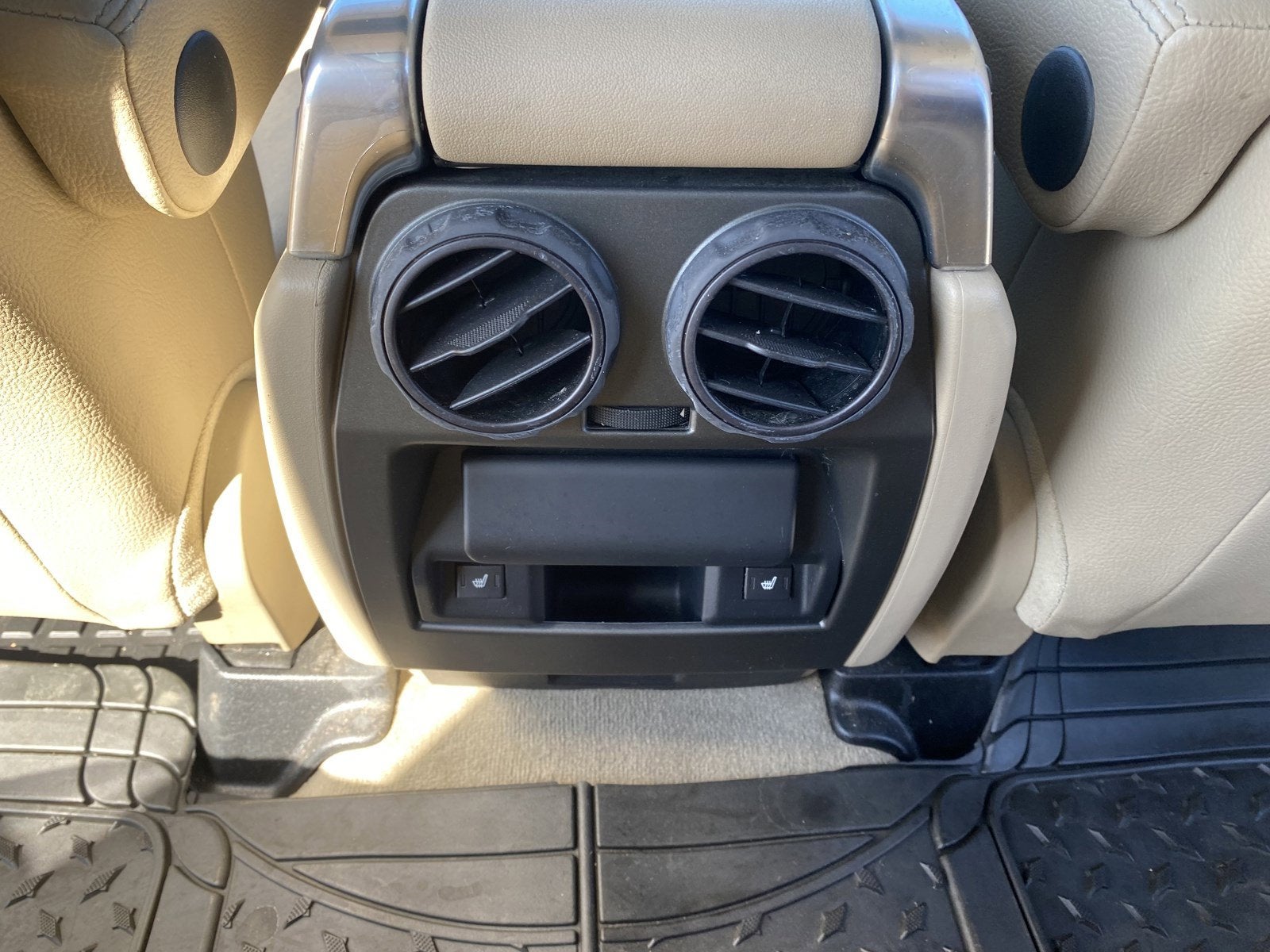 2016 Land Rover LR4 HSE Silver Edition