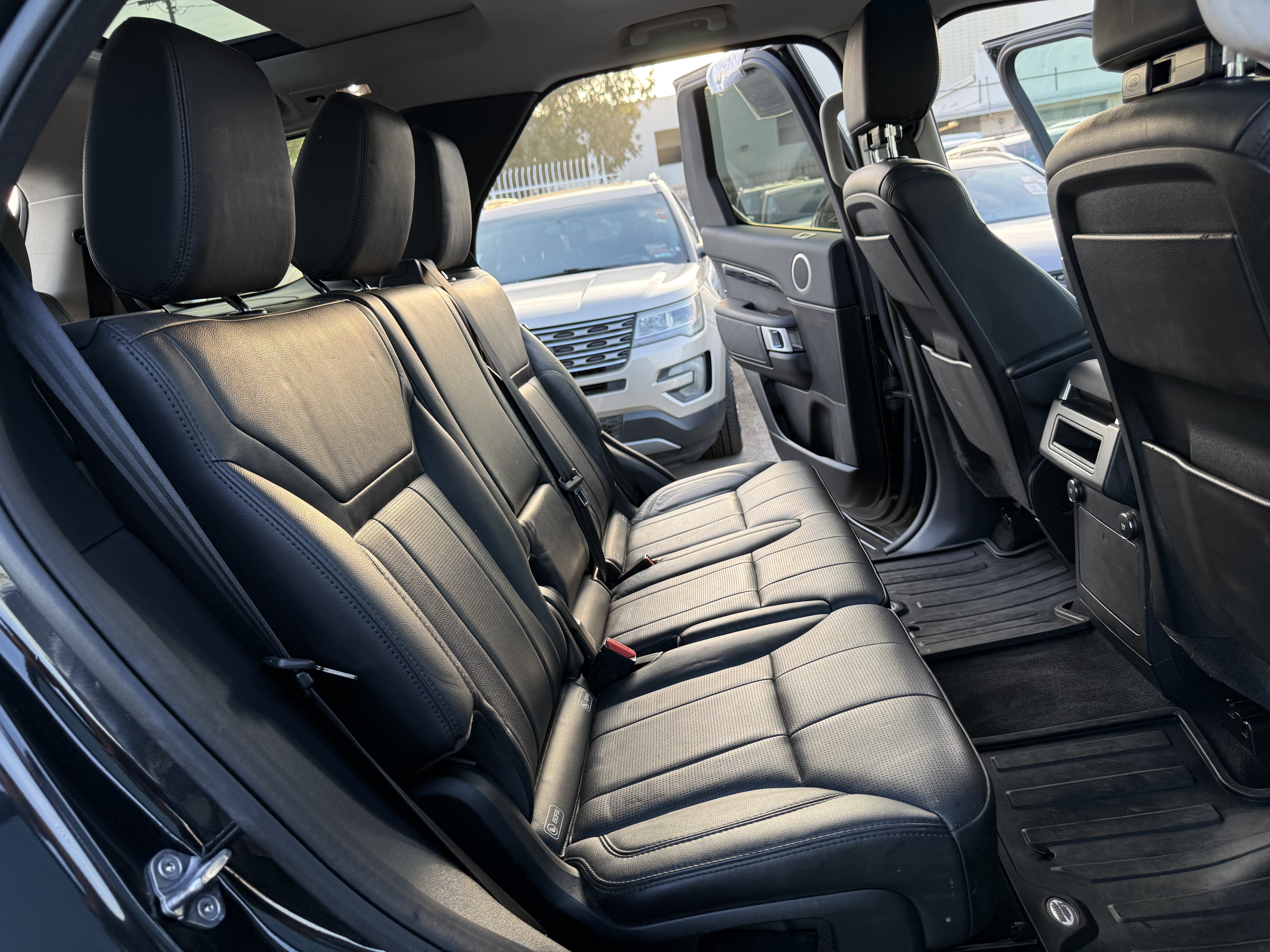 2018 Land Rover Discovery SE