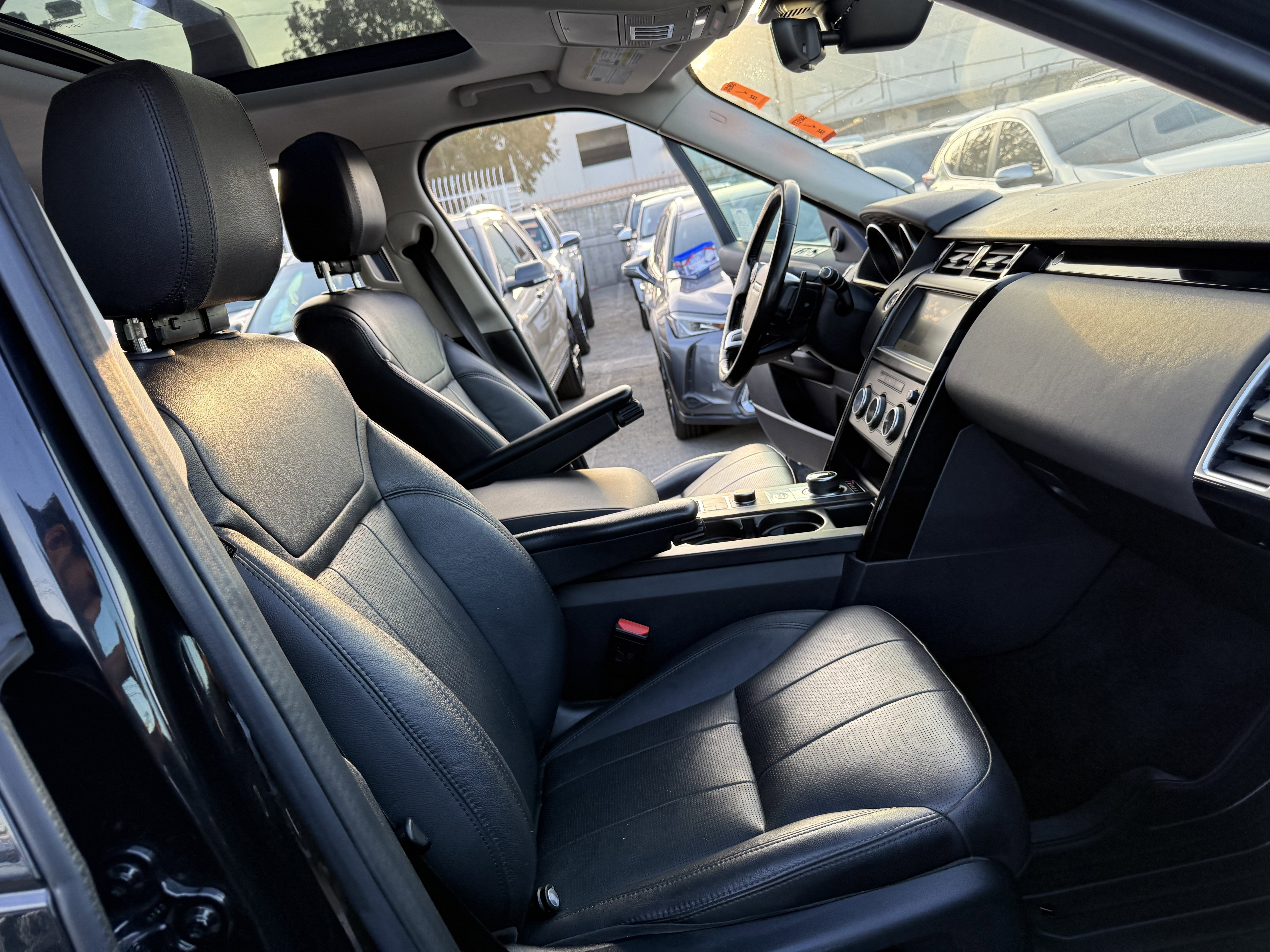 2018 Land Rover Discovery SE