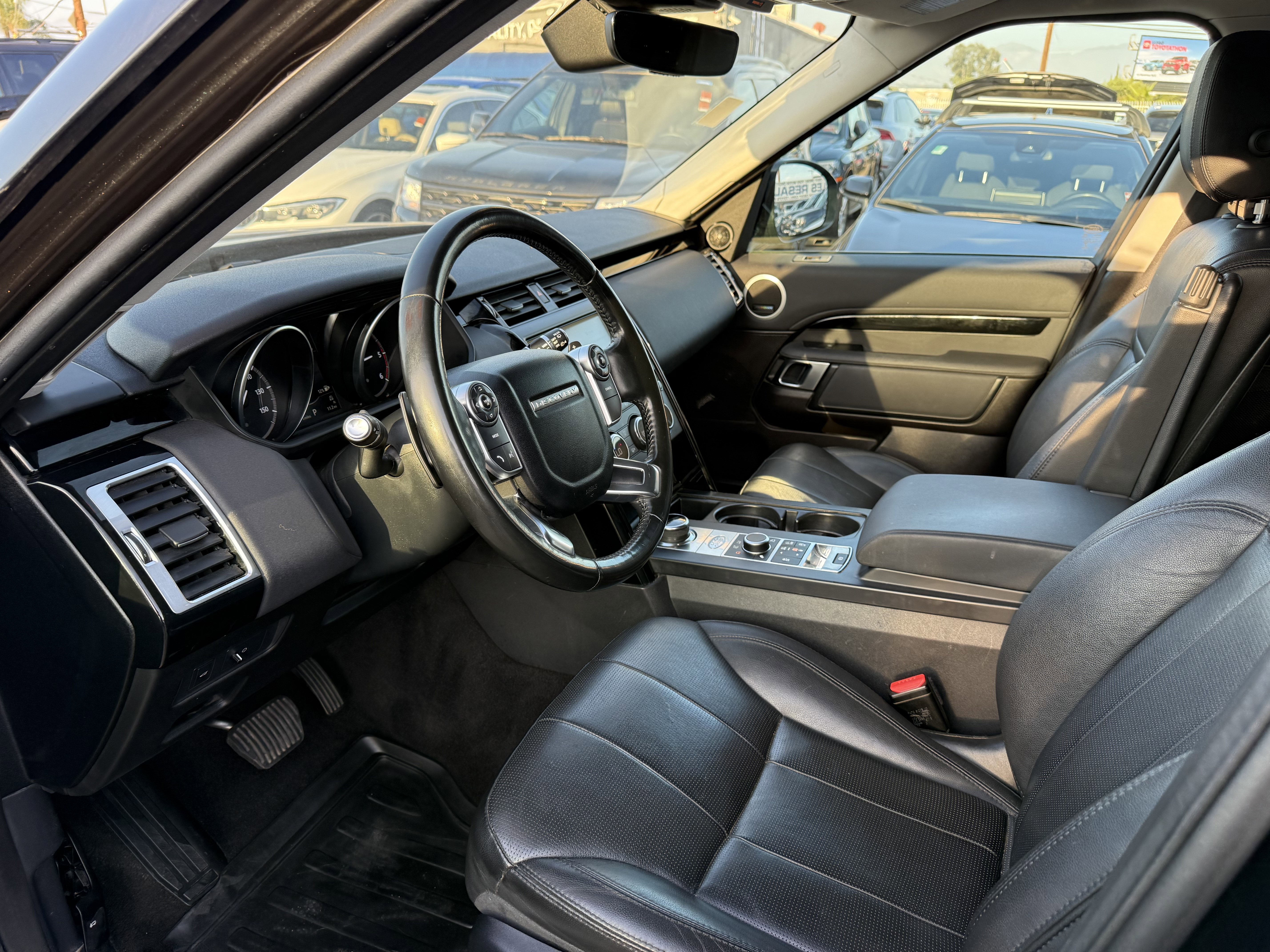 2018 Land Rover Discovery SE