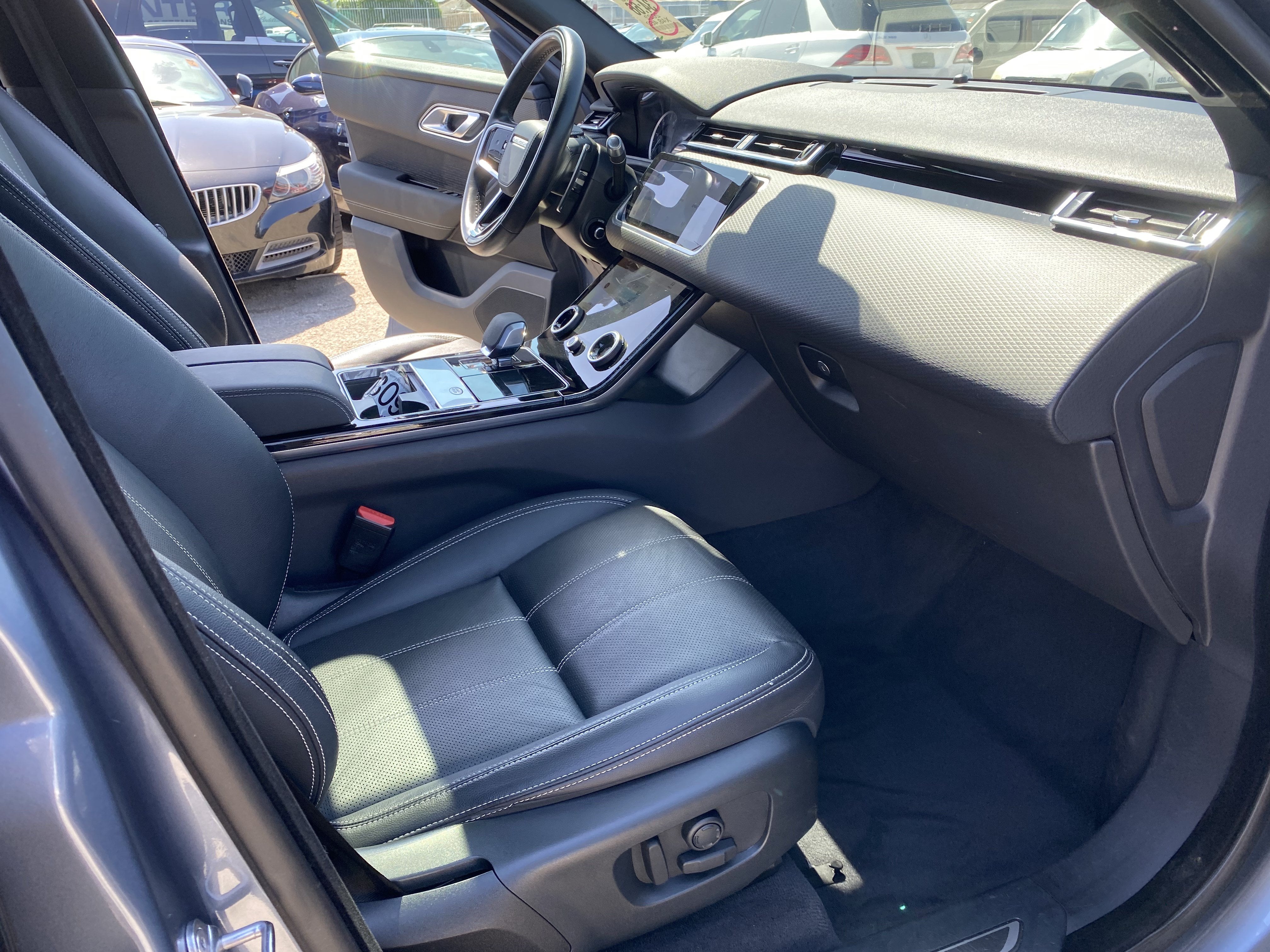 2022 Land Rover Range Rover Velar P250 R-DYNAMIC S