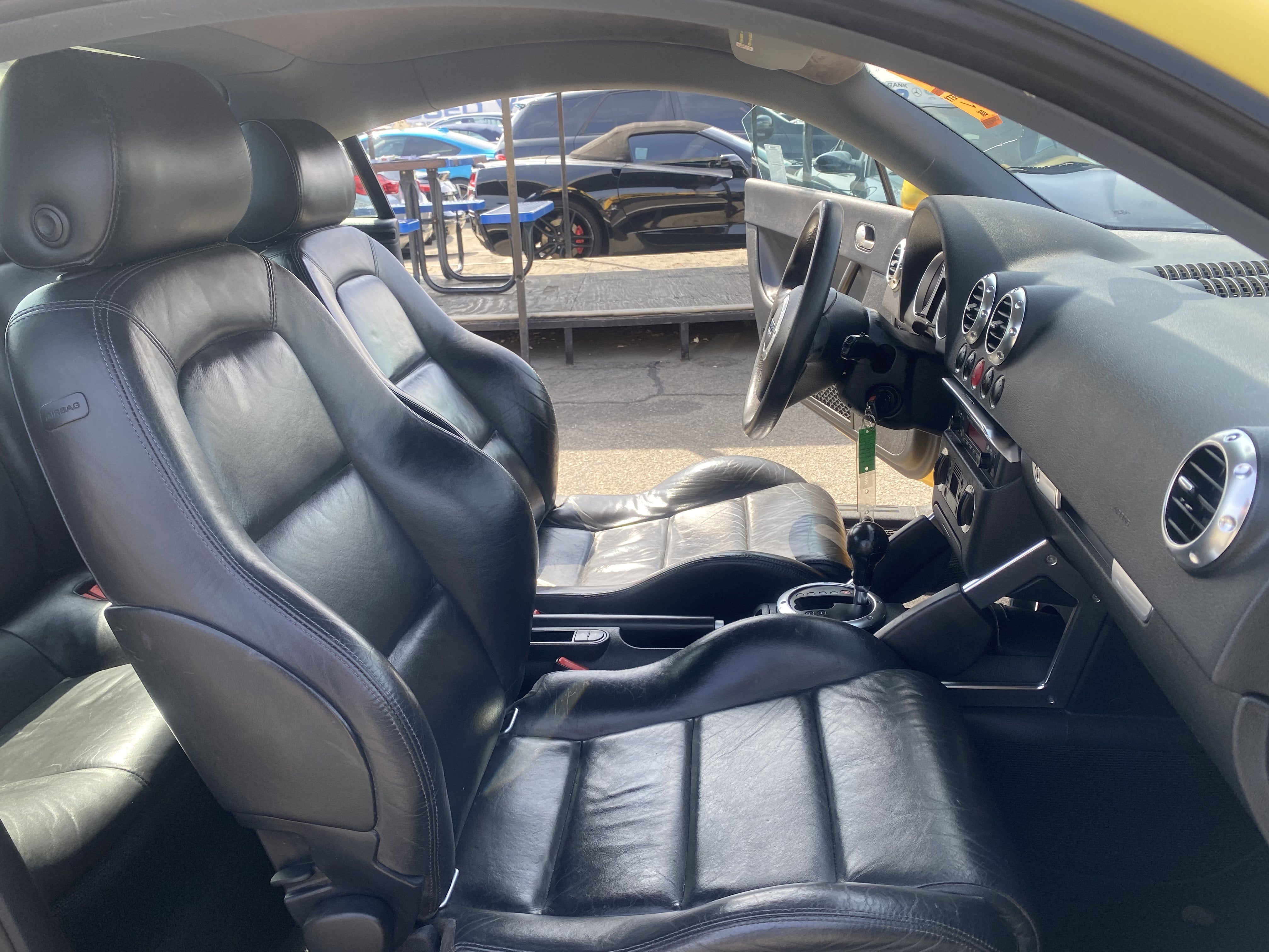 2004 Audi TT 2dr Cpe Auto