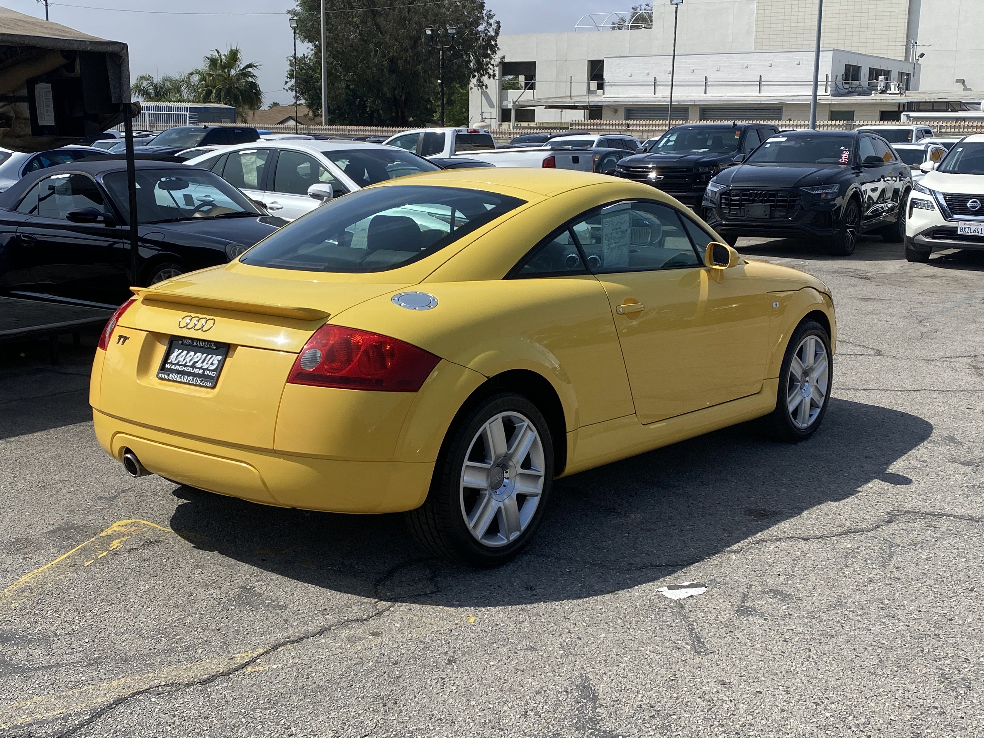 2004 Audi TT 2dr Cpe Auto