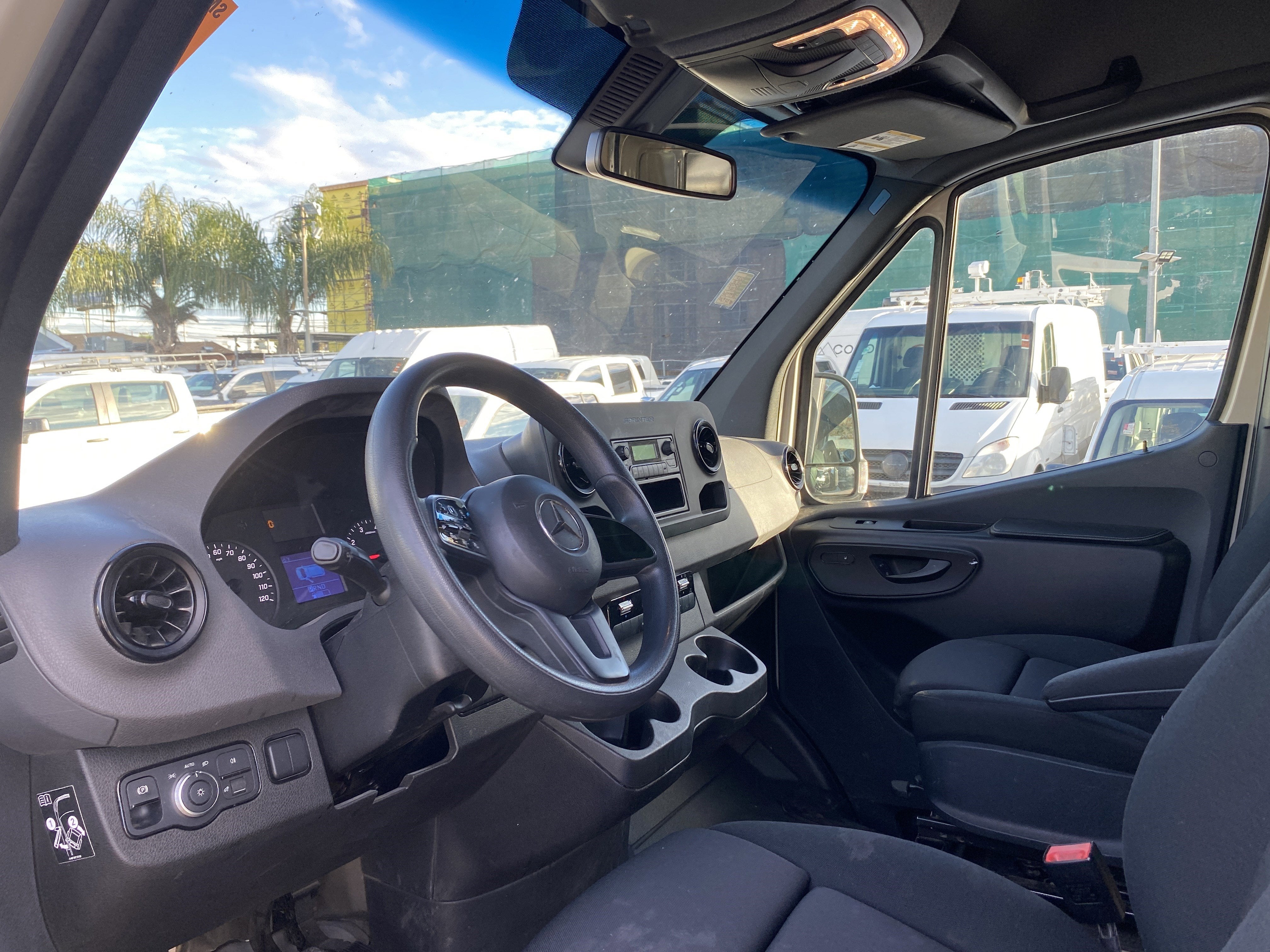 2022 Mercedes-Benz Sprinter Cargo Van 1500 Standard Roof I4 144" RWD