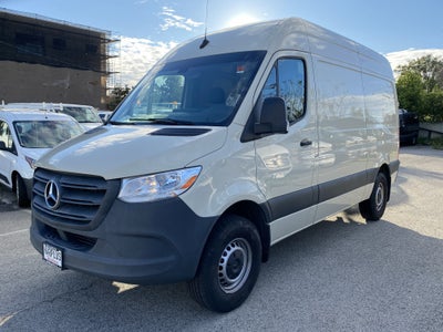 2022 Mercedes-Benz Sprinter Cargo Van 1500 Standard Roof I4 144" RWD