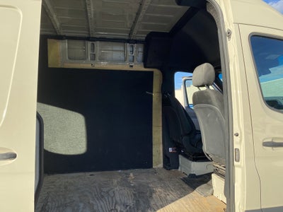 2022 Mercedes-Benz Sprinter Cargo Van 1500 Standard Roof I4 144" RWD