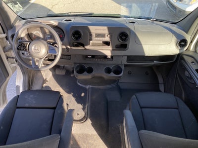 2022 Mercedes-Benz Sprinter Cargo Van 1500 Standard Roof I4 144" RWD