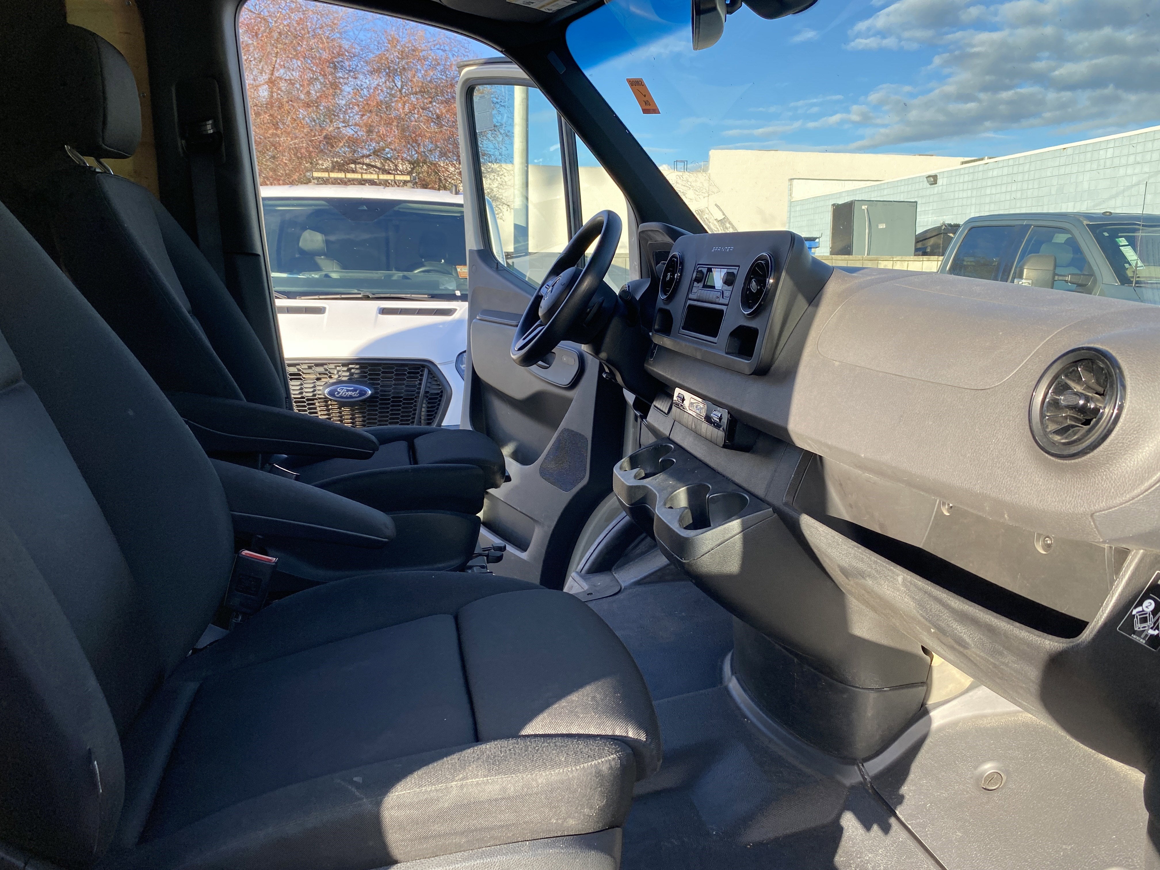 2022 Mercedes-Benz Sprinter Cargo Van 1500 Standard Roof I4 144" RWD