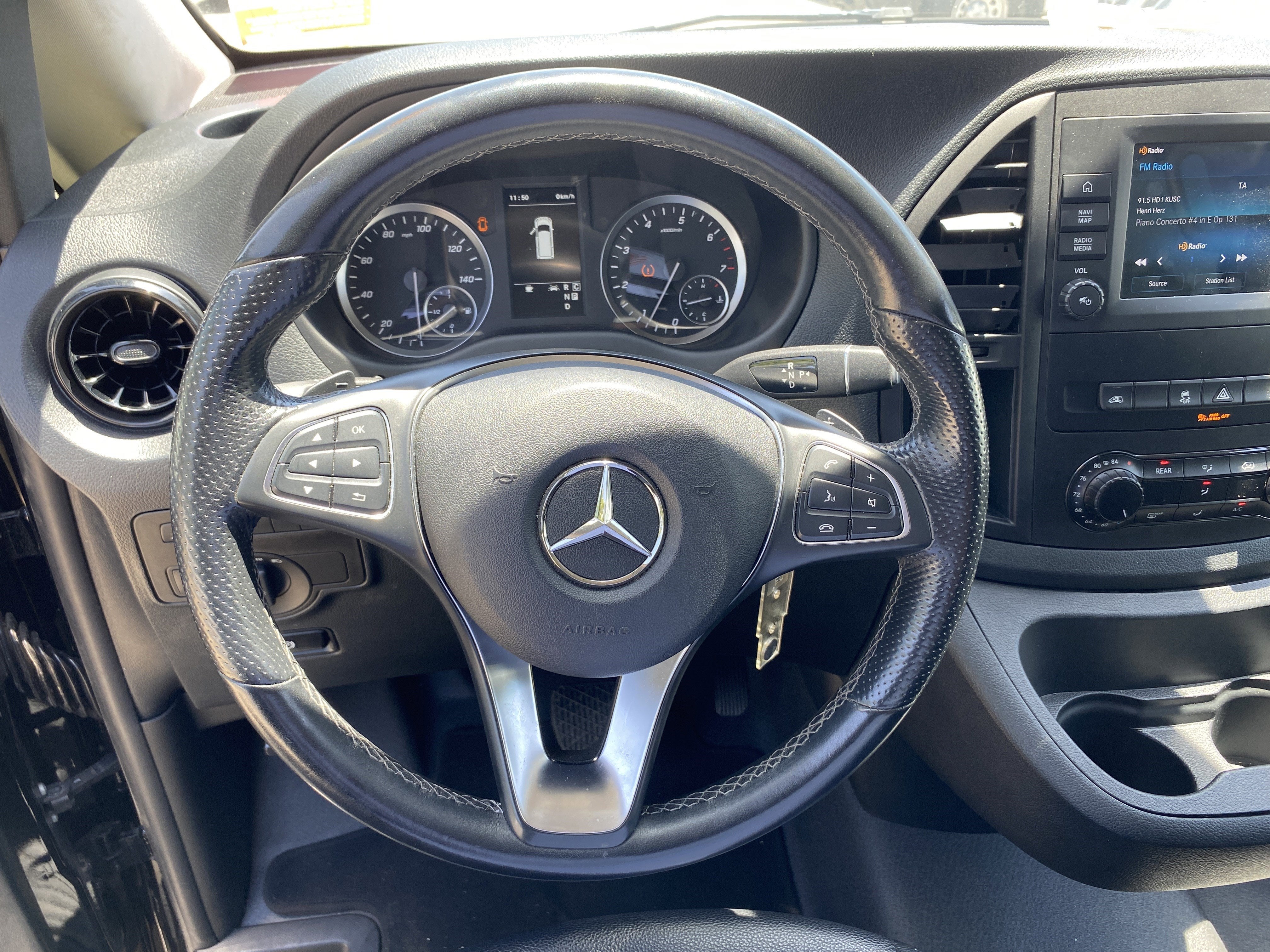 2023 Mercedes-Benz Metris Passenger Van Standard Roof 126" Wheelbase