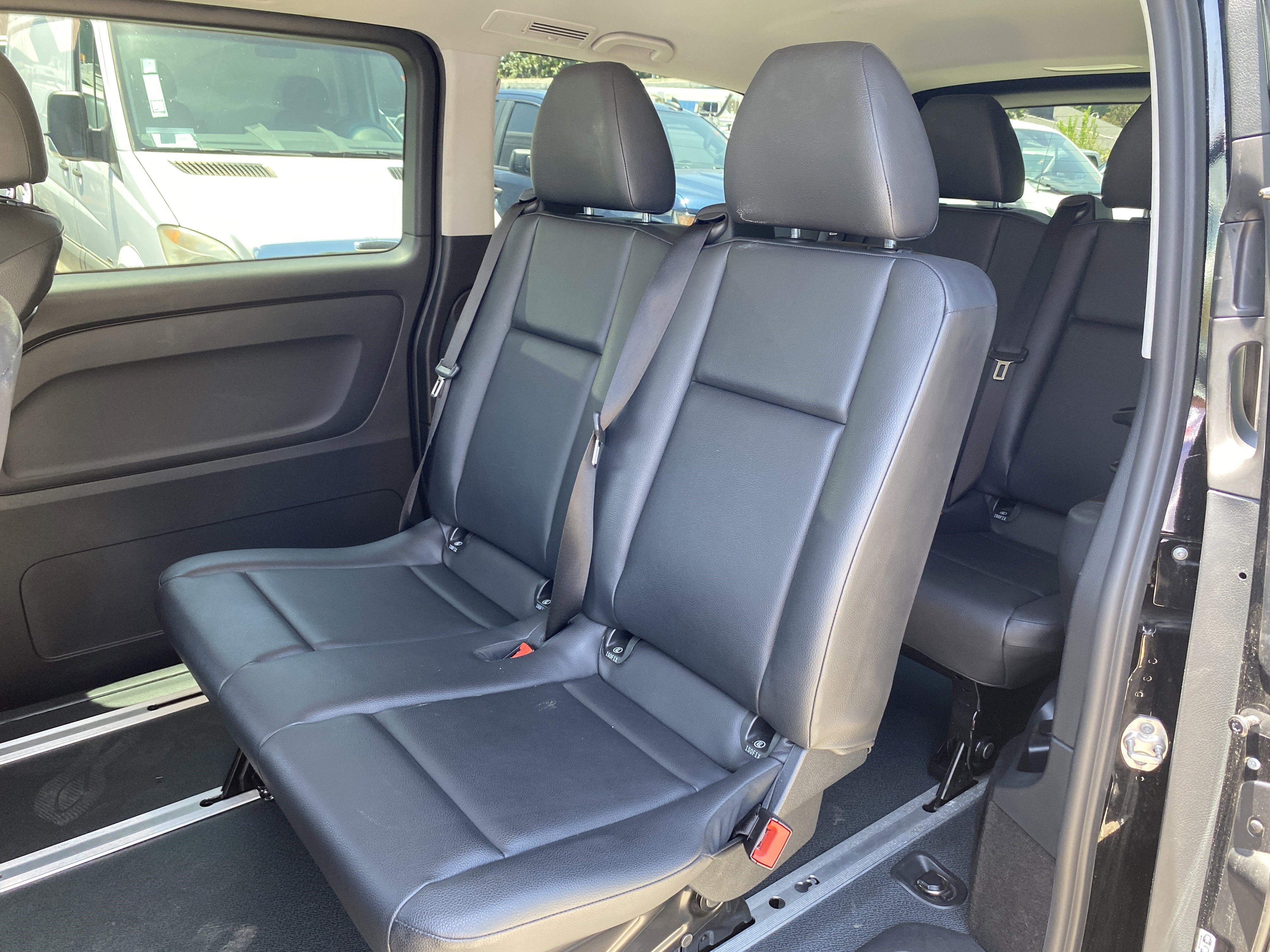 2023 Mercedes-Benz Metris Passenger Van Standard Roof 126" Wheelbase