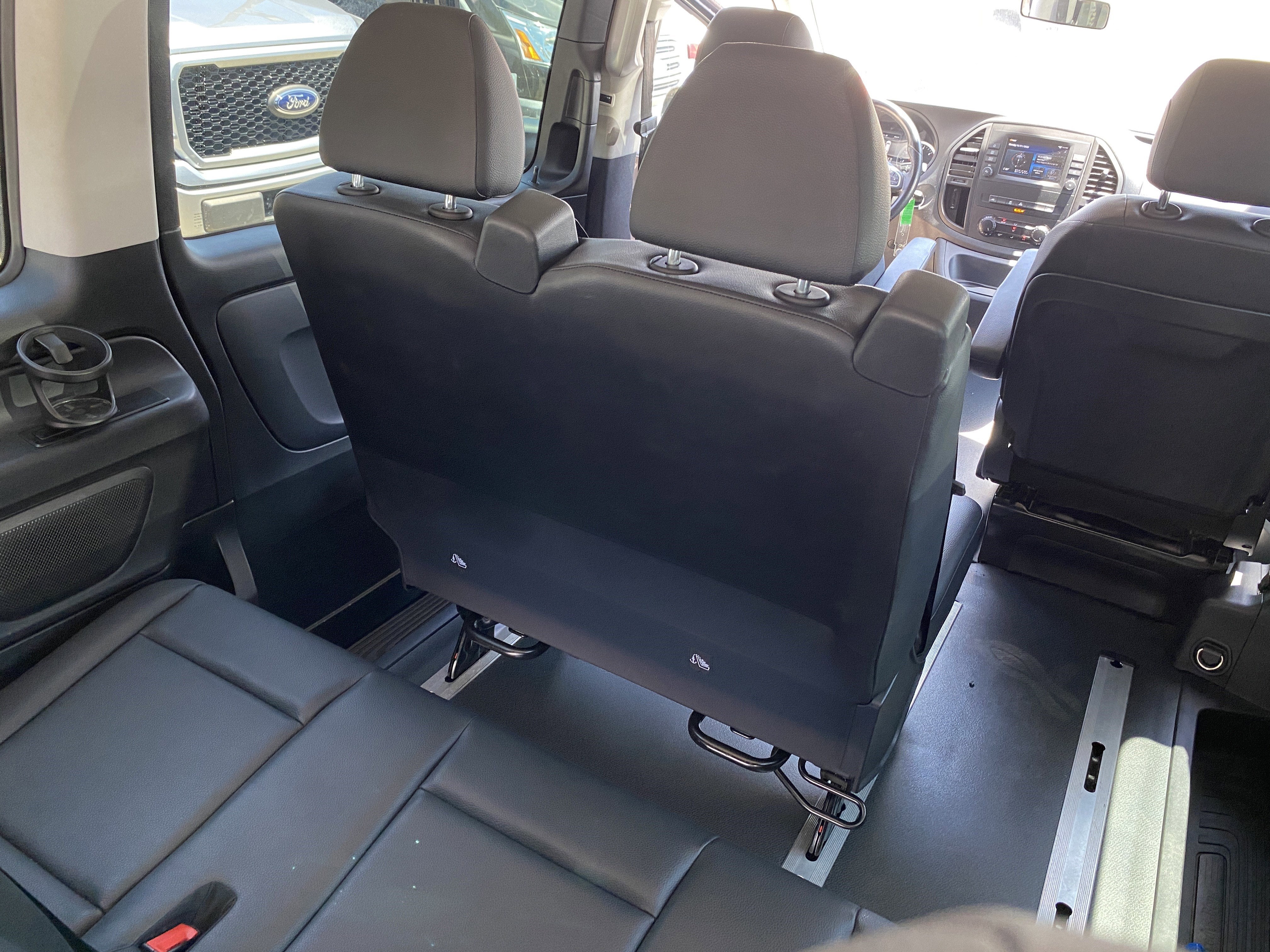 2023 Mercedes-Benz Metris Passenger Van Standard Roof 126" Wheelbase