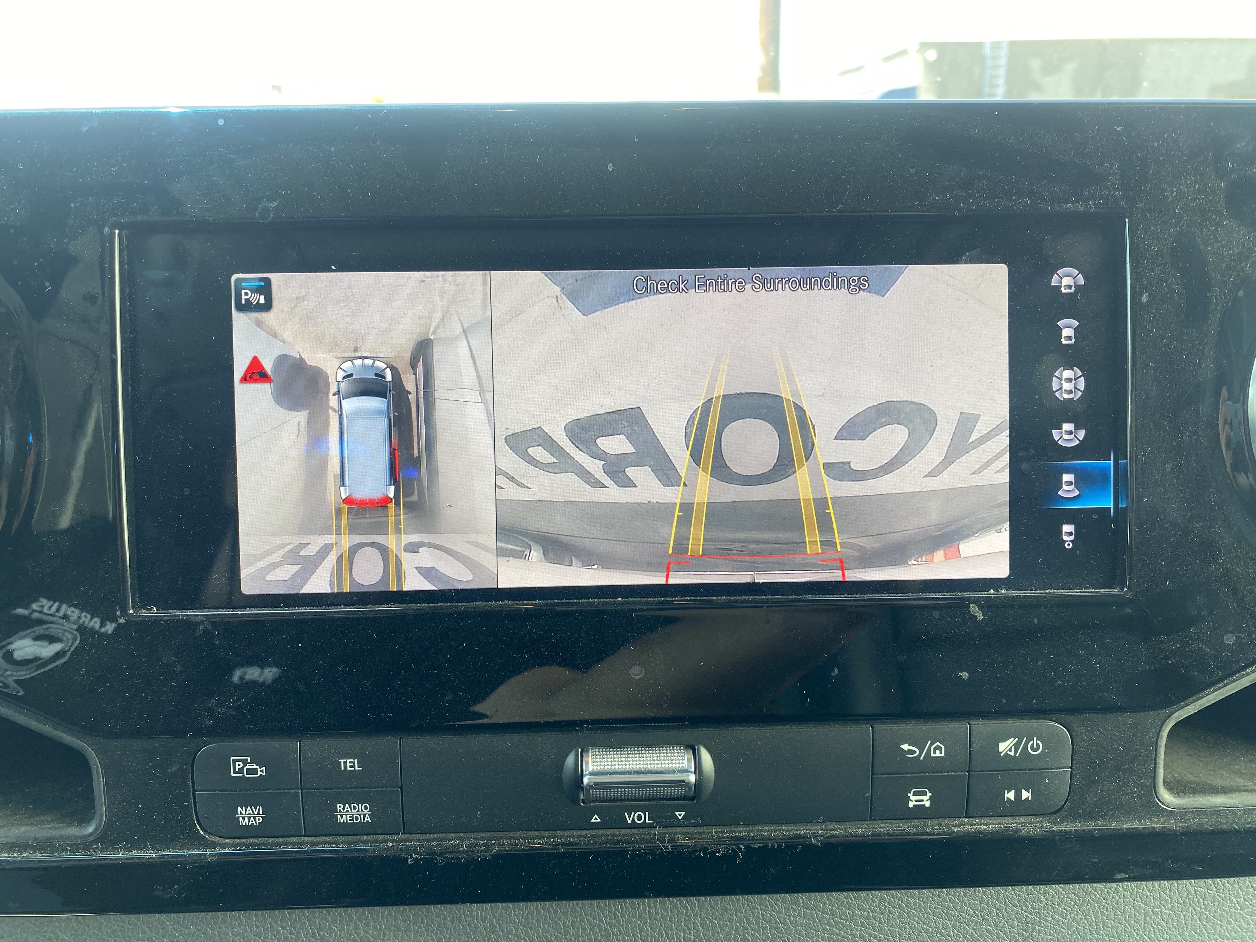 2021 Mercedes-Benz Sprinter Cargo Van 500 Standard Roof I4 144" RWD