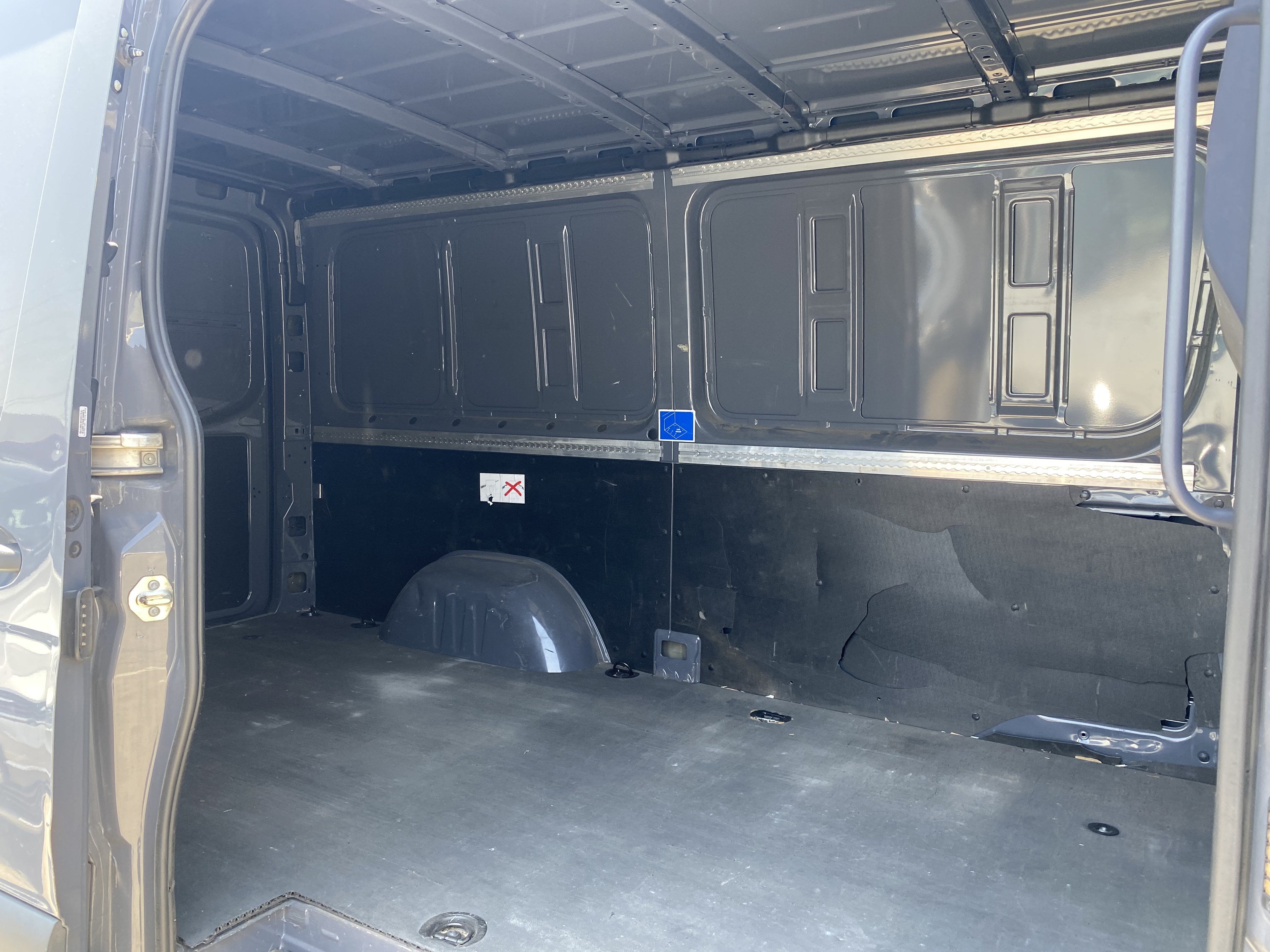 2021 Mercedes-Benz Sprinter Cargo Van 2500 Standard Roof V6 144" RWD
